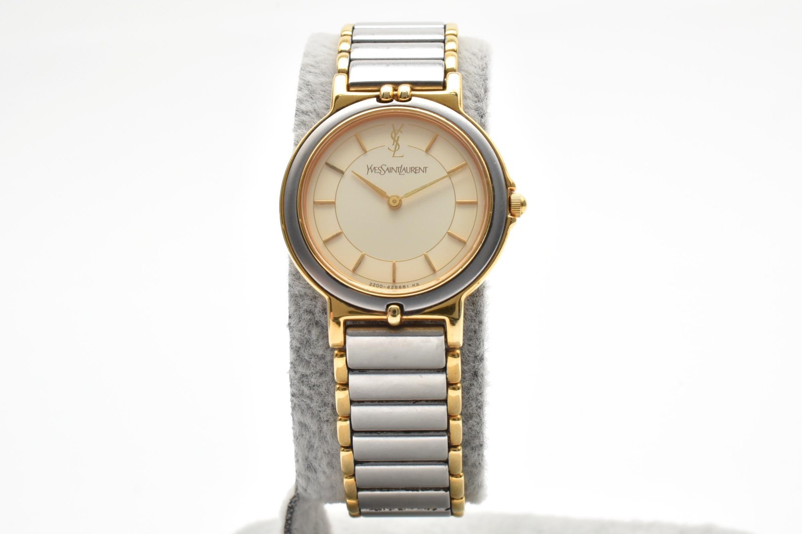 [N MINT] Yves Saint Laurent 2200-228481 Gold Quartz Women\'s Watch From JAPAN