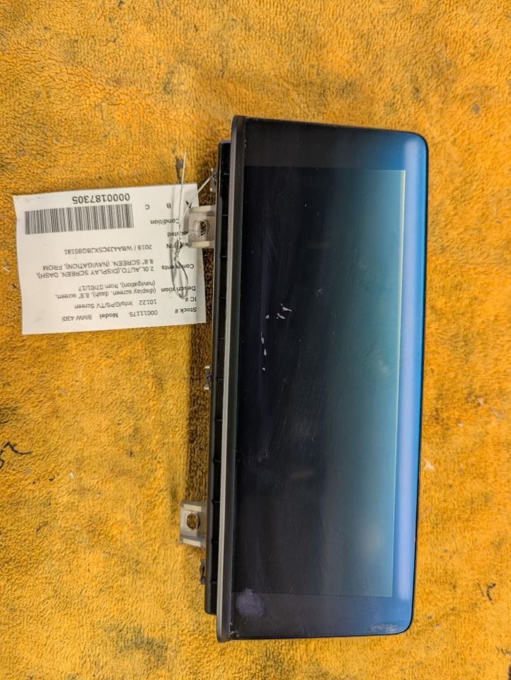 Info-GPS-TV Screen Display Dash 8.8