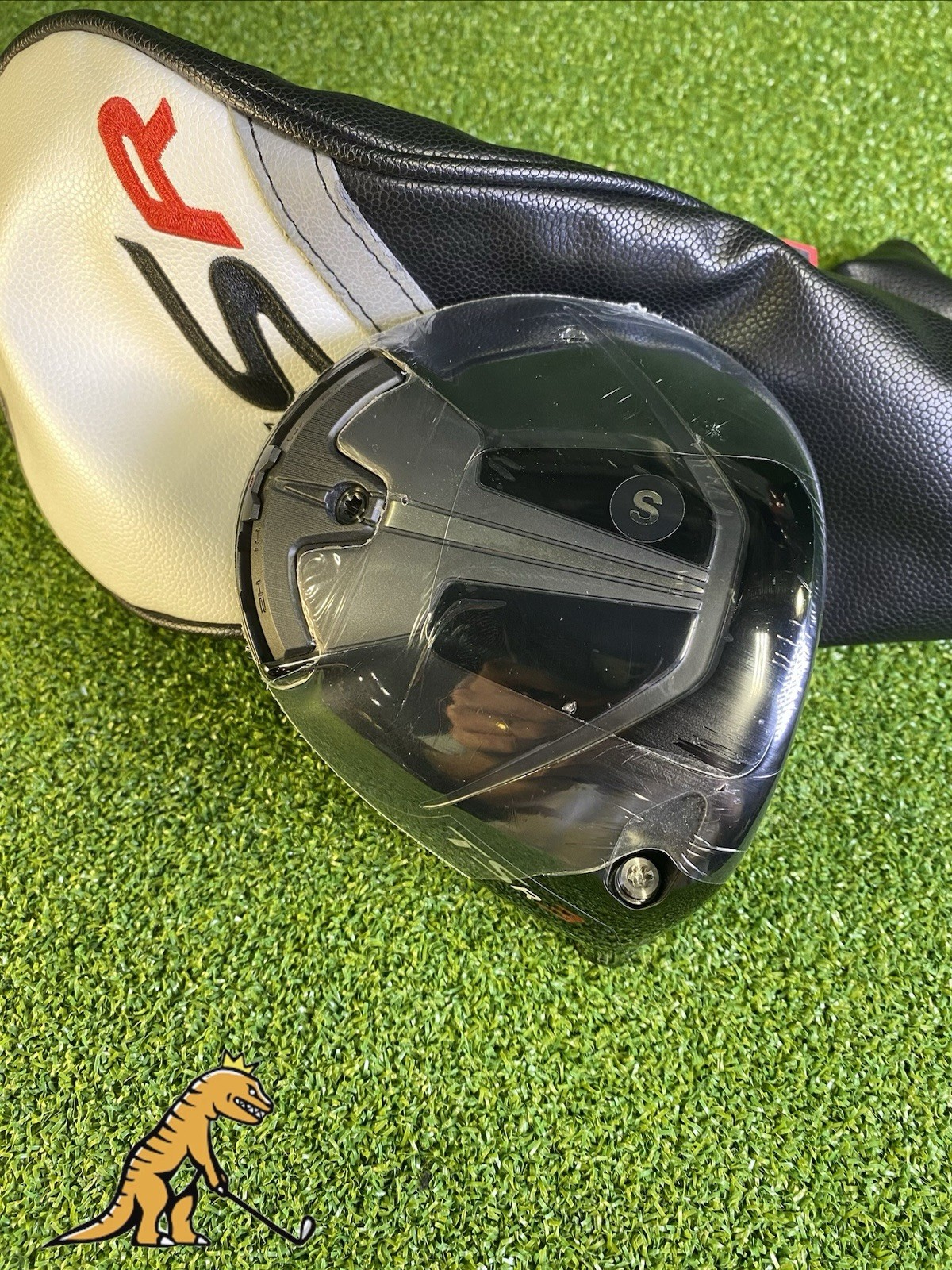 New Titleist TSR3 10* Driver Head Only + HC