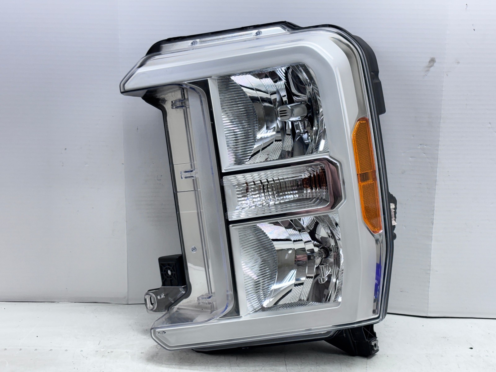 2023-2026 Ford F250 F350 F450 F550 Halogen Front Left OEM Headlight pc3b13006ah