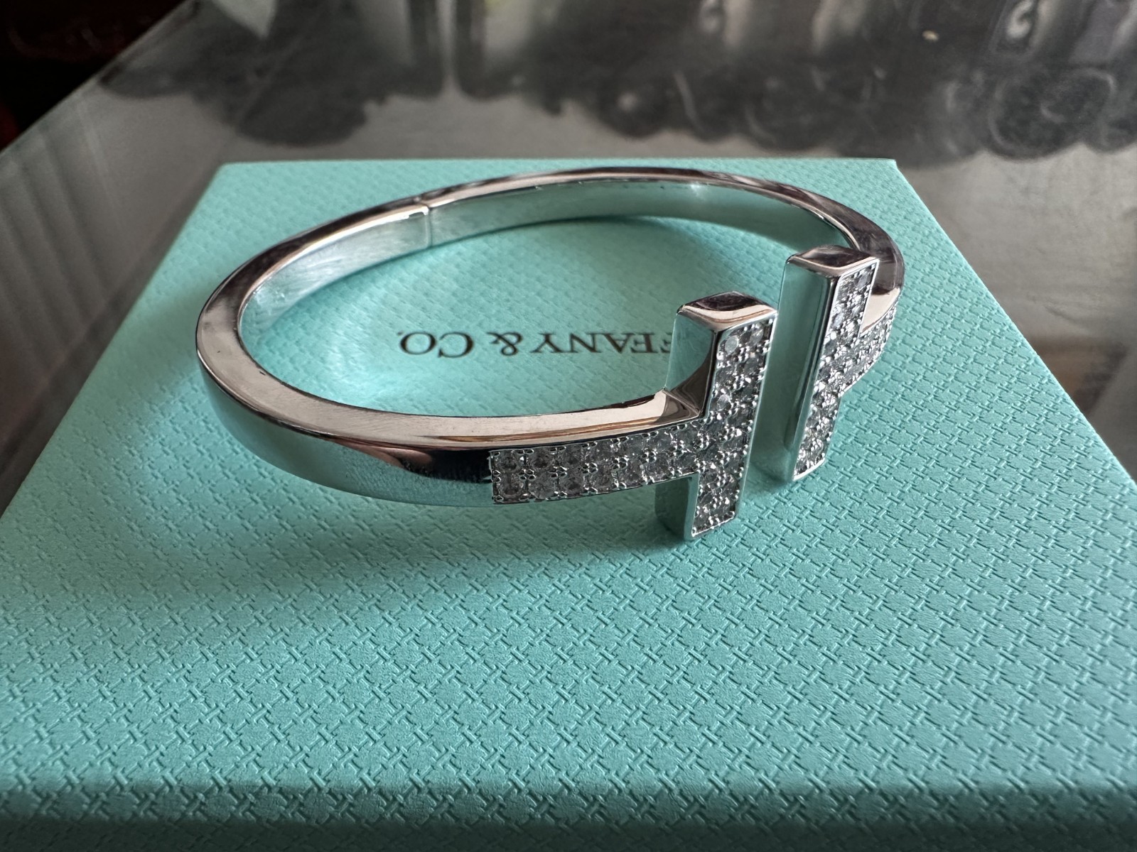New TWire Bracelet Diamond Pavé 18K White GoldTiifanyCoMedium