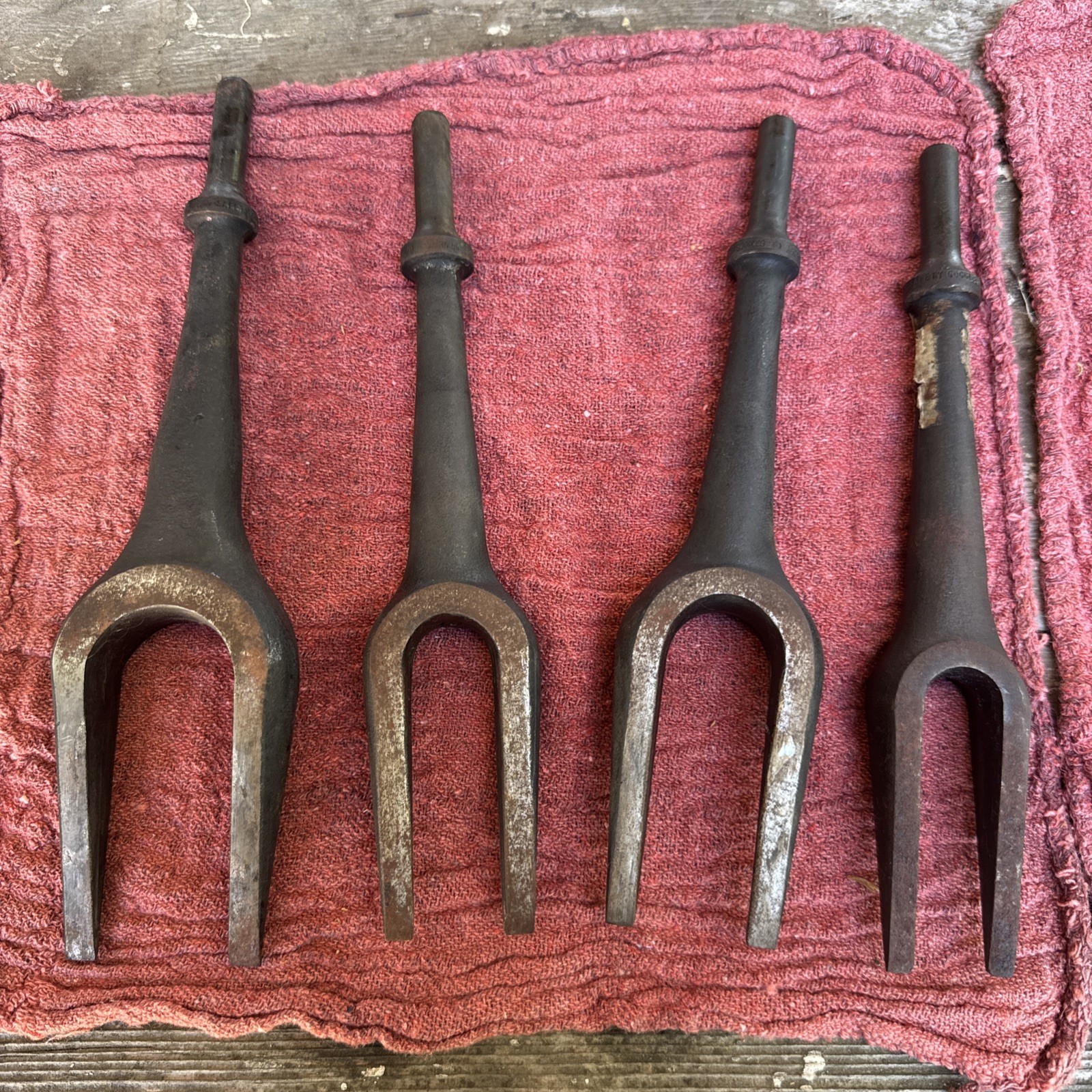 Snap On Tools Air/Pneumatic Lot of Impact Hammer Ball Joint Tie Rod Separator Snap On Tools Air/Pneumatic Lot of Impact Hammer Ball Joint Tie Rod Separator