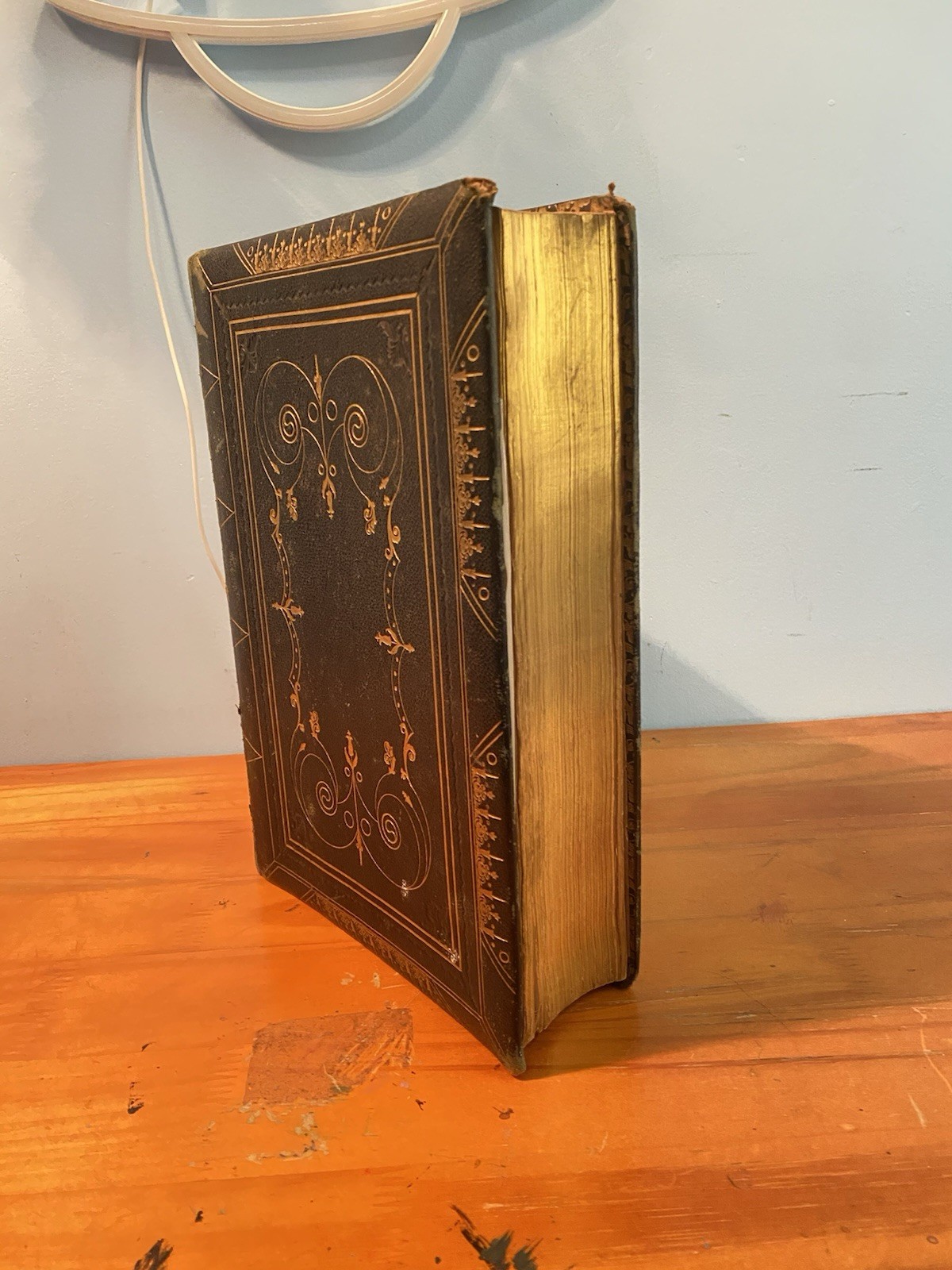1854 ILLUSTRATED FAMILY BIBLE | Rev. John Brown Leather William Collins | 1854 ILLUSTRATED FAMILY BIBLE | Rev. John Brown Leather William Collins |