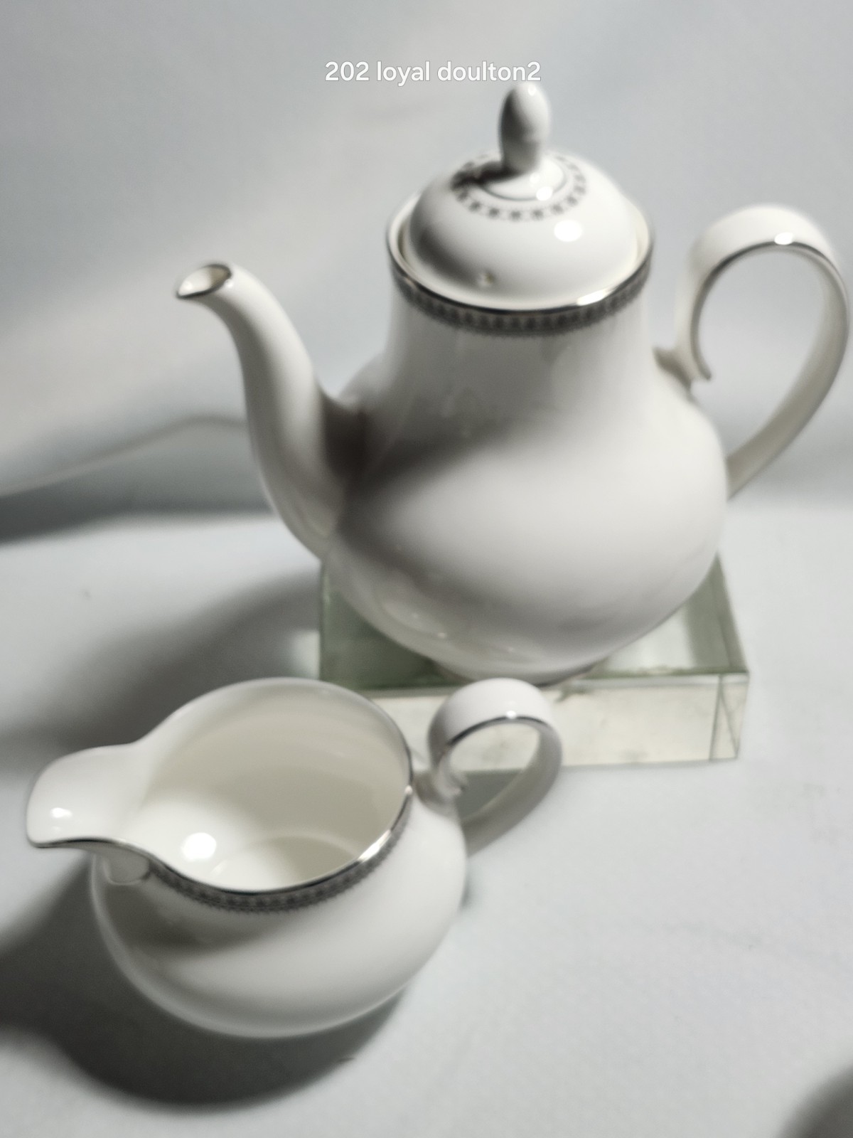 Royal Doulton Ravenswood Coffee Pot/ Gravy Boat Bone China England