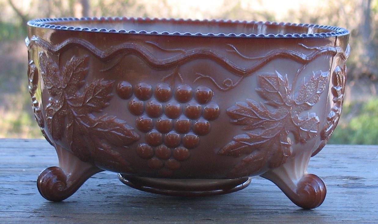 EARLY AMERICAN FENTON CHOCOLATE GLASS  \