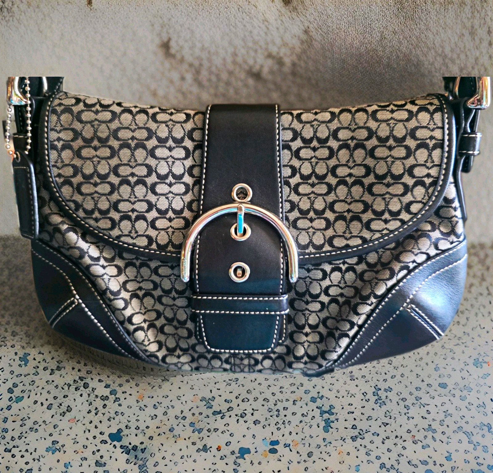 ✨  VINTAGE Y2K Coach Soho Signature Buckle Flap Shoulder Bag ✨