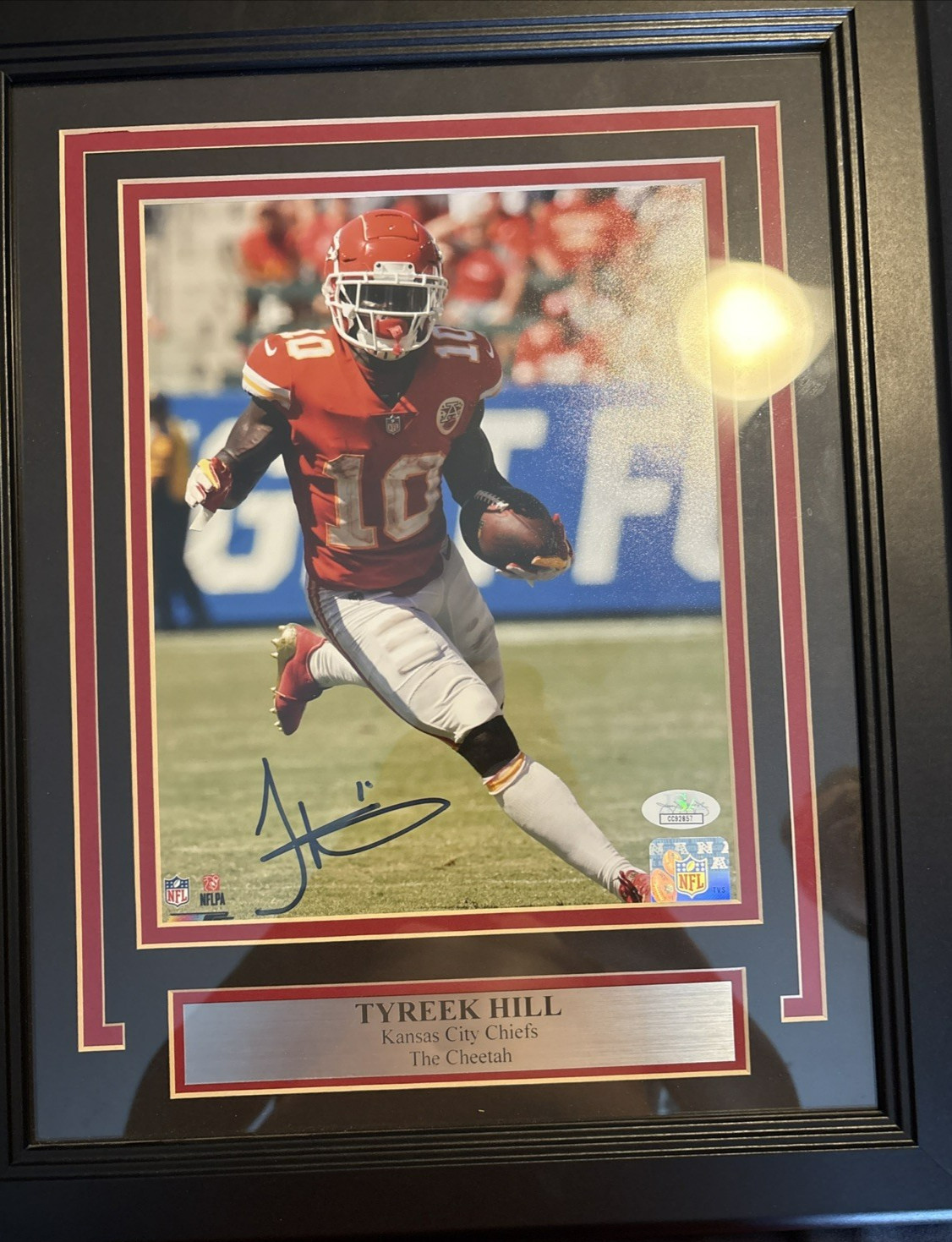 Tyreek Hill Signed 8x10 Photo Picture Autograph with Nickname The Cheetah