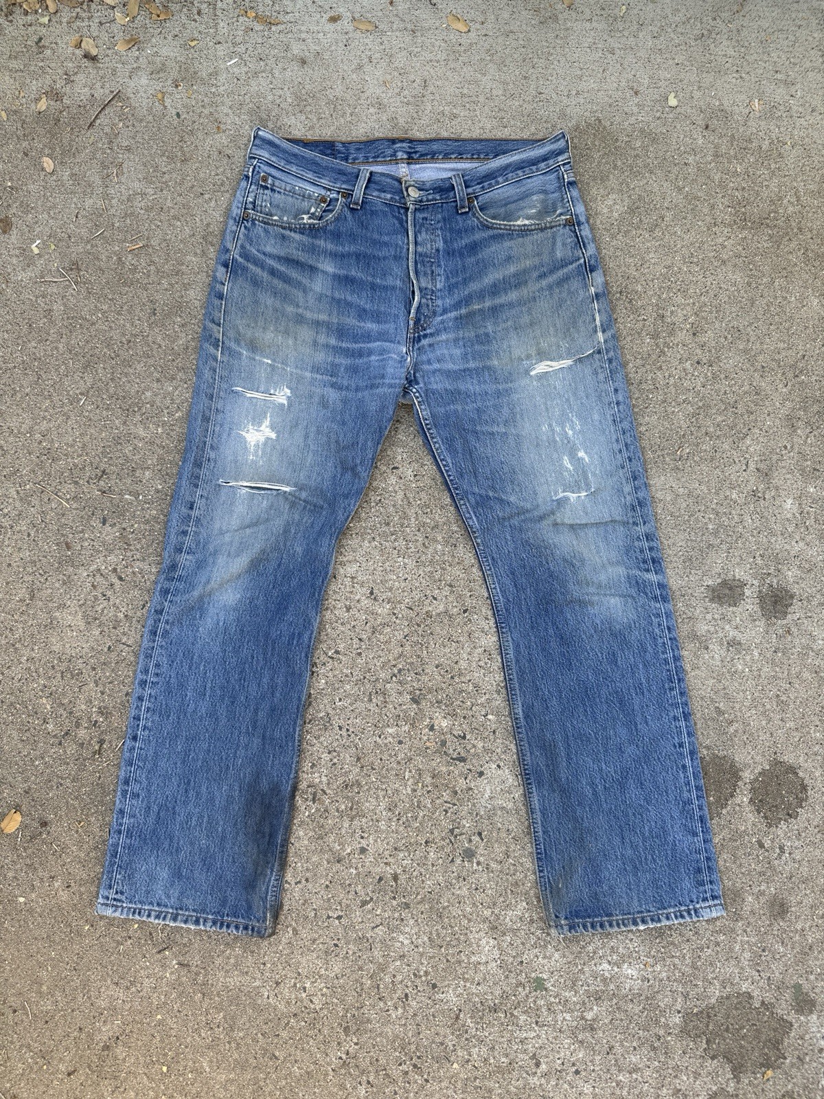 Vintage Levi\'s 501 Denim Blue Jeans 32x29 Distressed, Great Fades, Thrashed