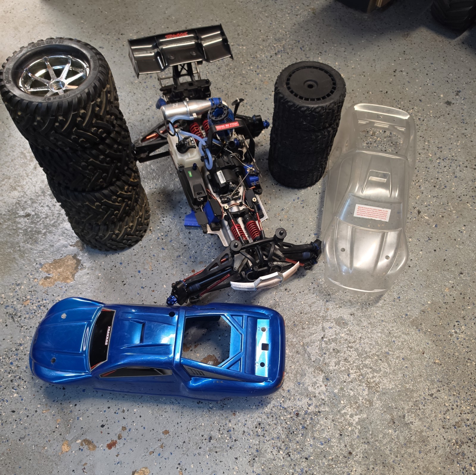 TRAXXAS REVO 3.3 2008 PLATINUM TRAXXAS REVO 3.3 2008 PLATINUM