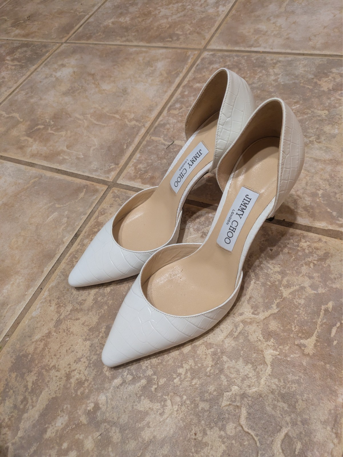 Jimmy Choo Addison Pumps size 37 White Croc embossed, great condition