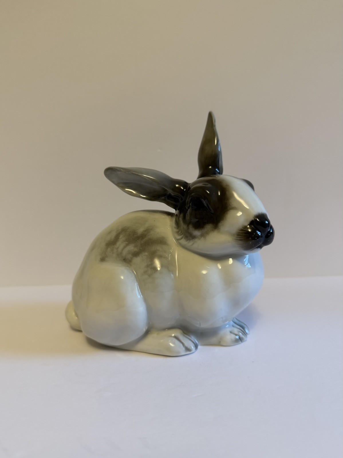 Vintage 1949 Rosenthal Germany Karl Himmelstoss Porcelain Rabbit Figurine H 674 Vintage 1949 Rosenthal Germany Karl Himmelstoss Porcelain Rabbit Figurine H 674