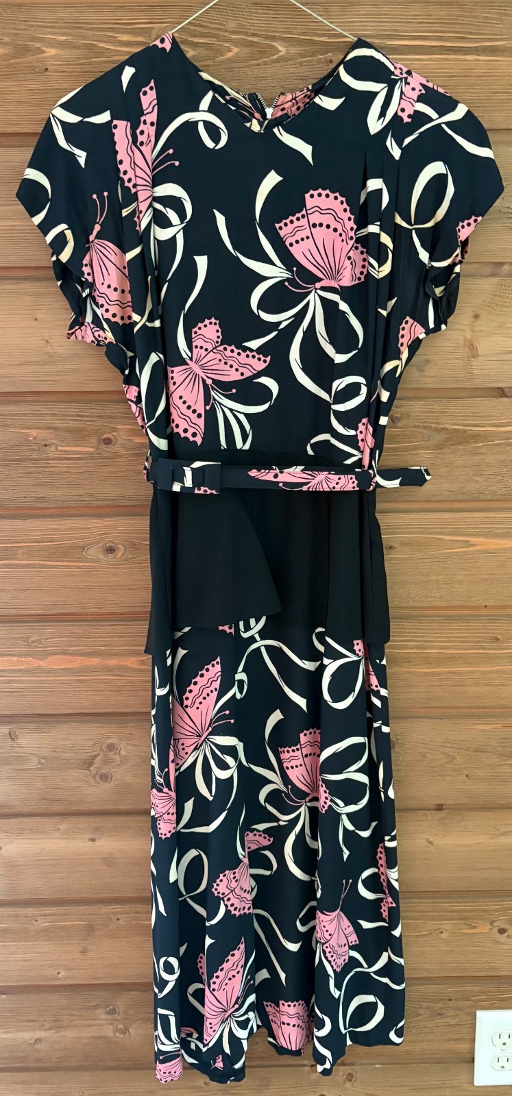 VINTAGE 1940’S UNIQUE BUTTERFLY PRINT RAYON DRESS W/ MATCHING BELT