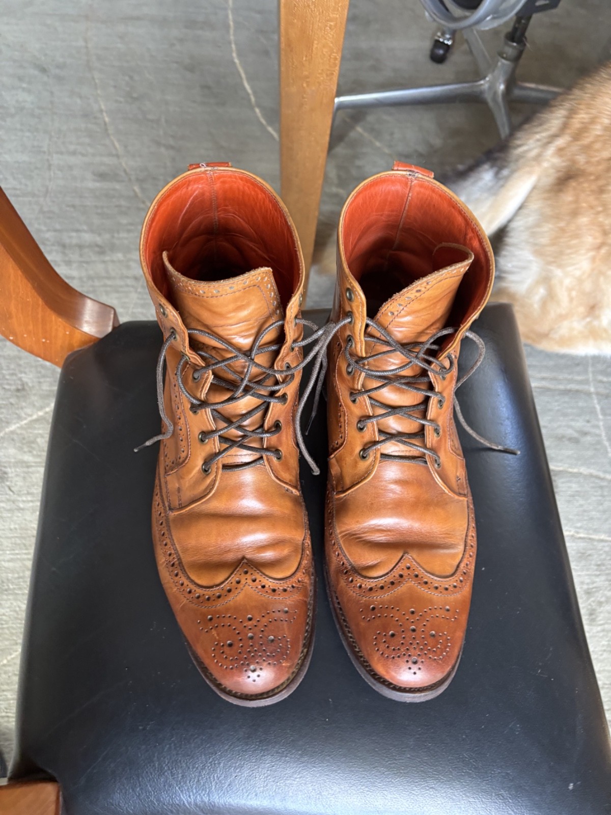 mens vintage Allan Edmonds leather wingtip brogue dress boots. 10.5 D mens vintage Allan Edmonds leather wingtip brogue dress boots. 10.5 D