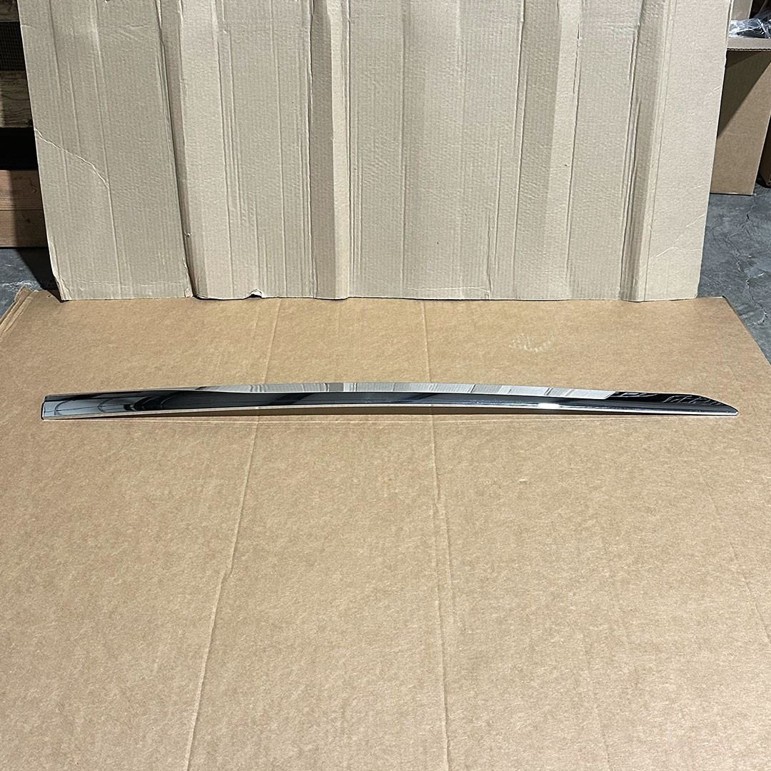 NEW OEM 2011-2016 Chrysler Town & Country Sliding Door Molding, Right 5182600AC