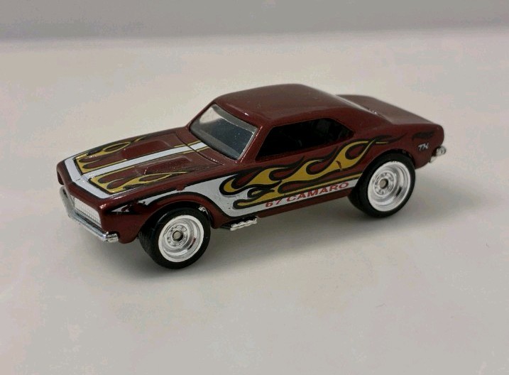 Hot Wheels 2017 Super Treasure Hunt Red ‘67 Camaro Real Riders NICE CLEAN CAR Hot Wheels 2017 Super Treasure Hunt Red ‘67 Camaro Real Riders NICE CLEAN CAR