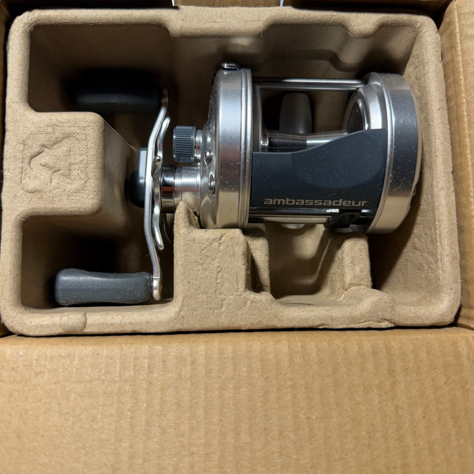 Abu Garcia Ambassadeur S 6500 AMBS-6500 - Gear 5.1:1 - Right Hand - BRAND NEW Abu Garcia Ambassadeur S 6500 AMBS-6500 - Gear 5.1:1 - Right Hand - BRAND NEW