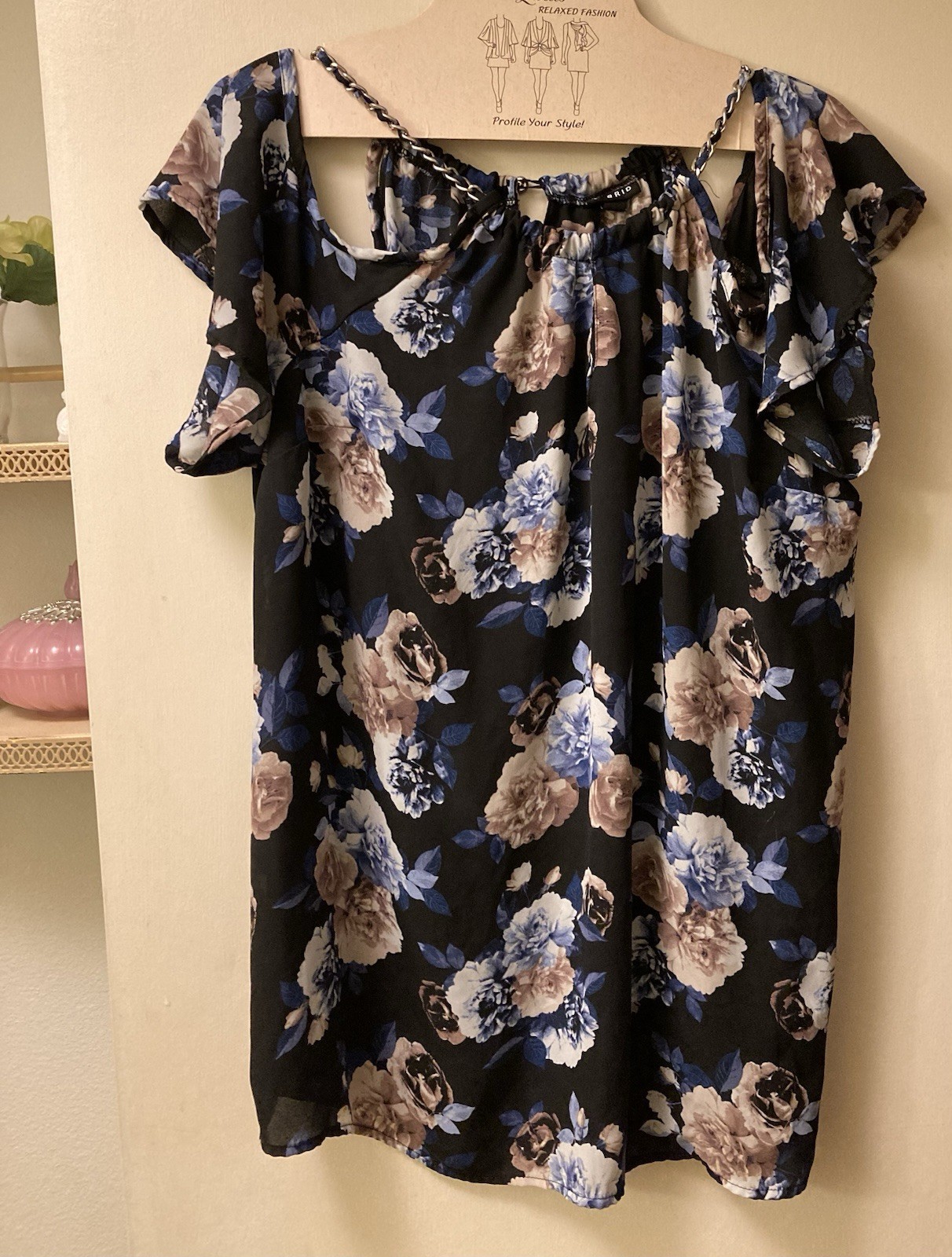 TORRID Light Blouse Top Shirt Short Sleeve Floral Chain Straps Women 2X XXL TORRID Light Blouse Top Shirt Short Sleeve Floral Chain Straps Women 2X XXL