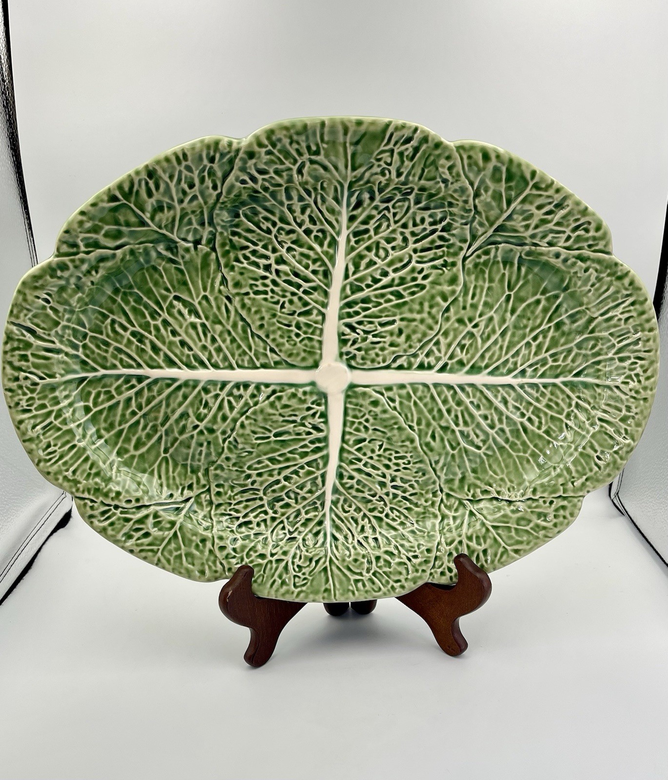 Bordallo Pinheiro Green Cabbage 16” Oval Serving Platter Majolica Portugal