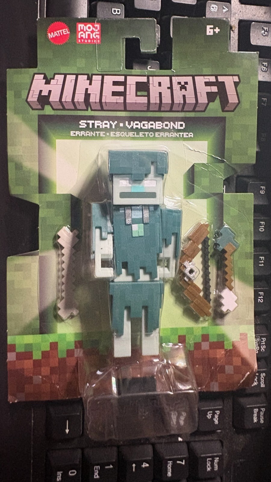 MINECRAFT STRAY VAGABOND W/BOW & ARROW & BONE 4.5\