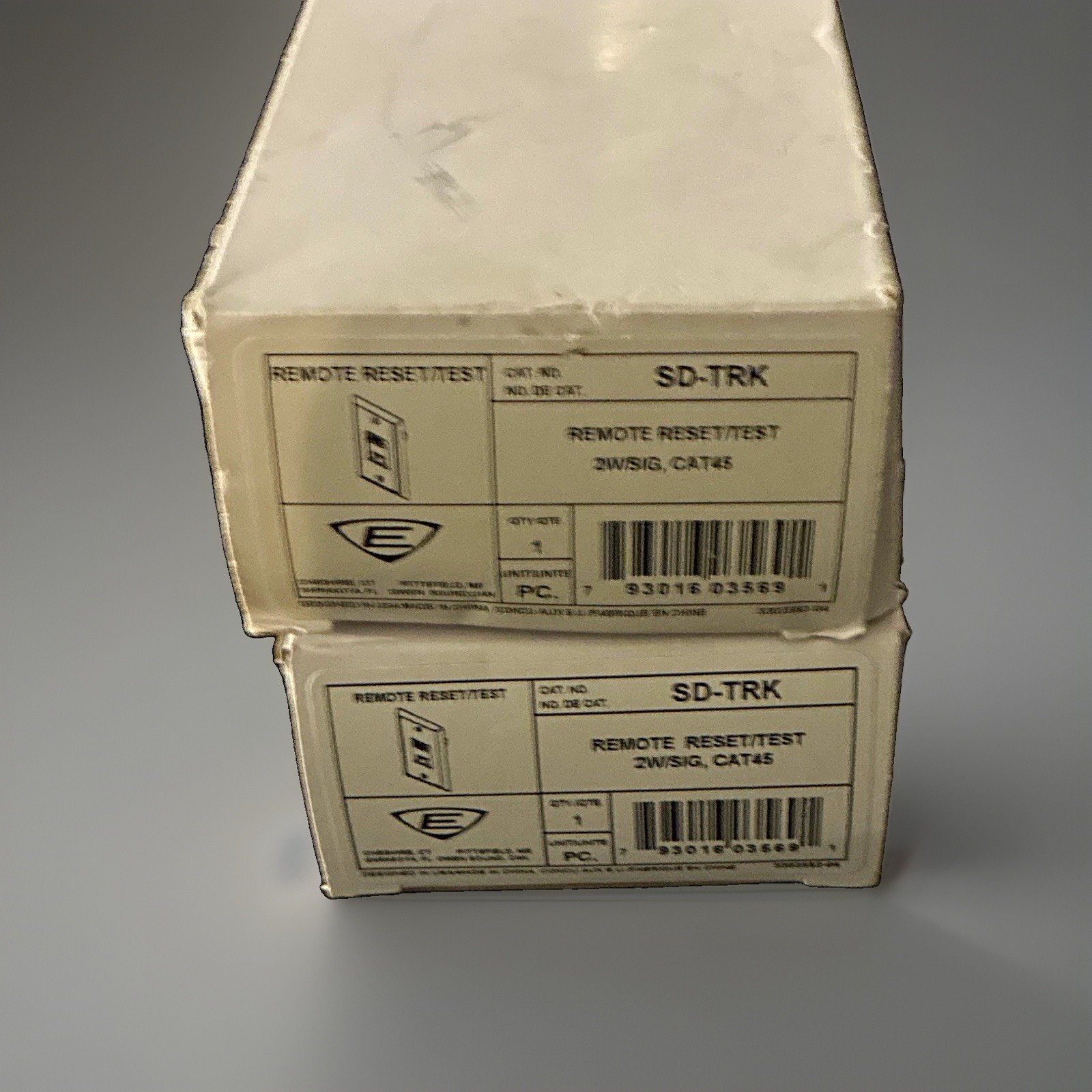 Edwards SD-TRK EST Remote Reset/Test 2W/SIG CAT45 MPN SD-TRK Qty 1