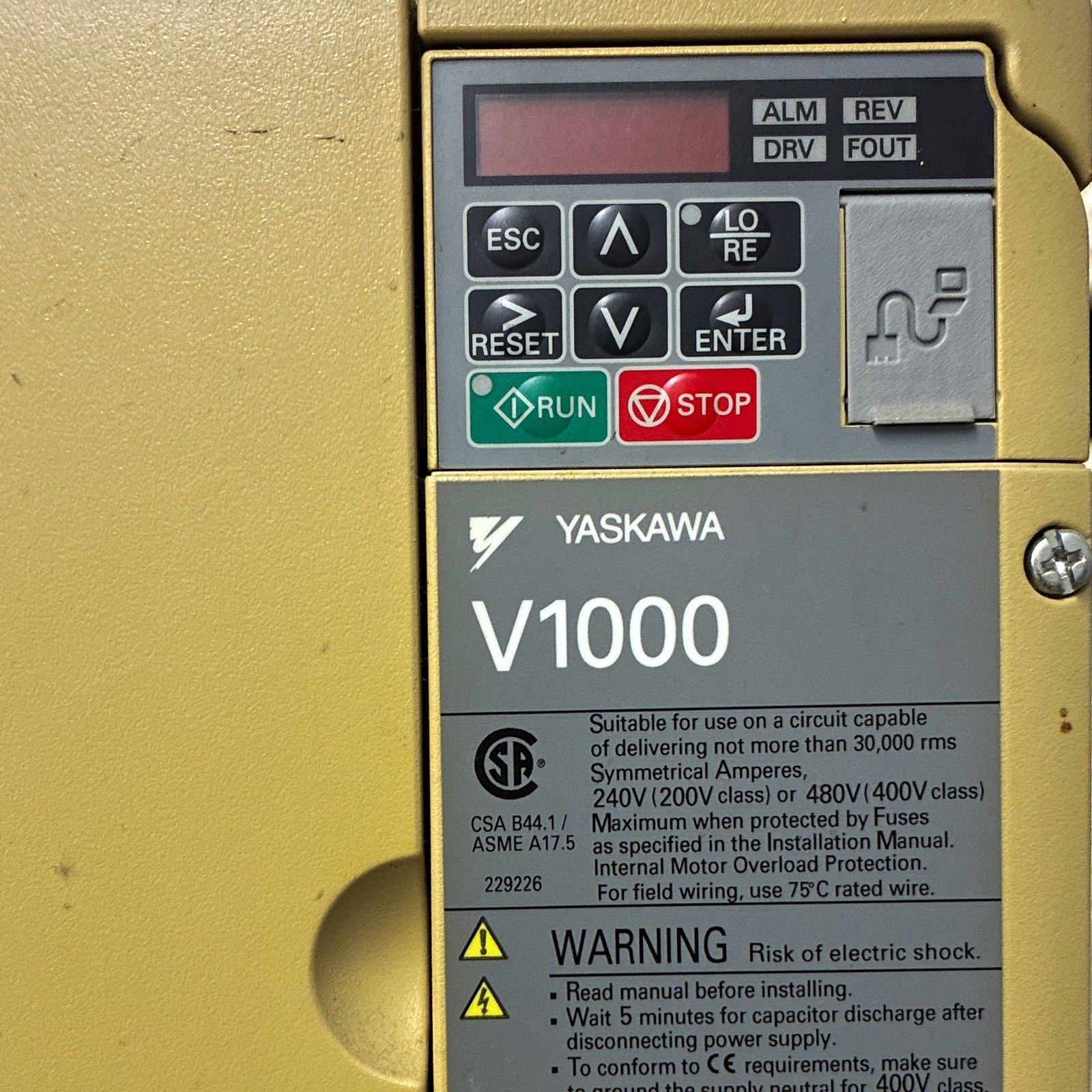 Yaskawa V1000 AC Drive VFD CIMR-VU4A00038FAA 380-480VAC 3PH IP20 25HP Yaskawa V1000 AC Drive VFD CIMR-VU4A00038FAA 380-480VAC 3PH IP20 25HP
