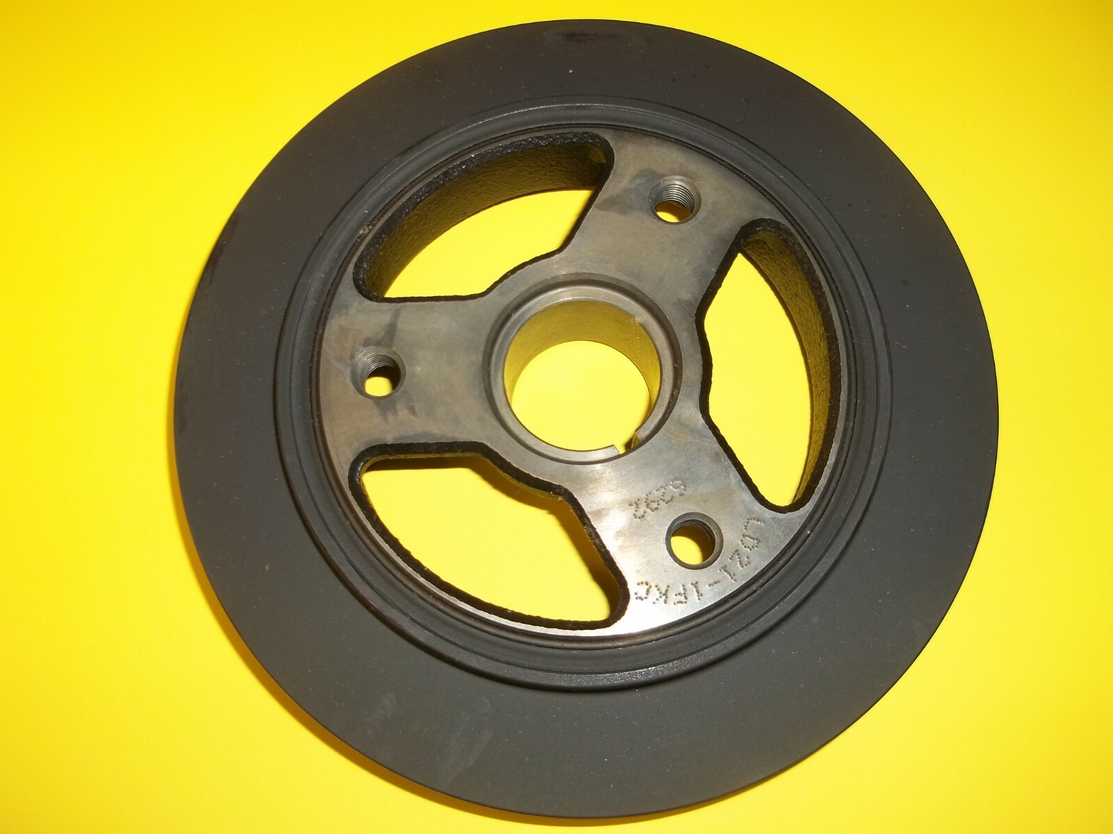 NEW MerCruiser 2.5L 3.0L Harmonic Balancer Crankshaft Pulley 181 120 140 hp 3.0