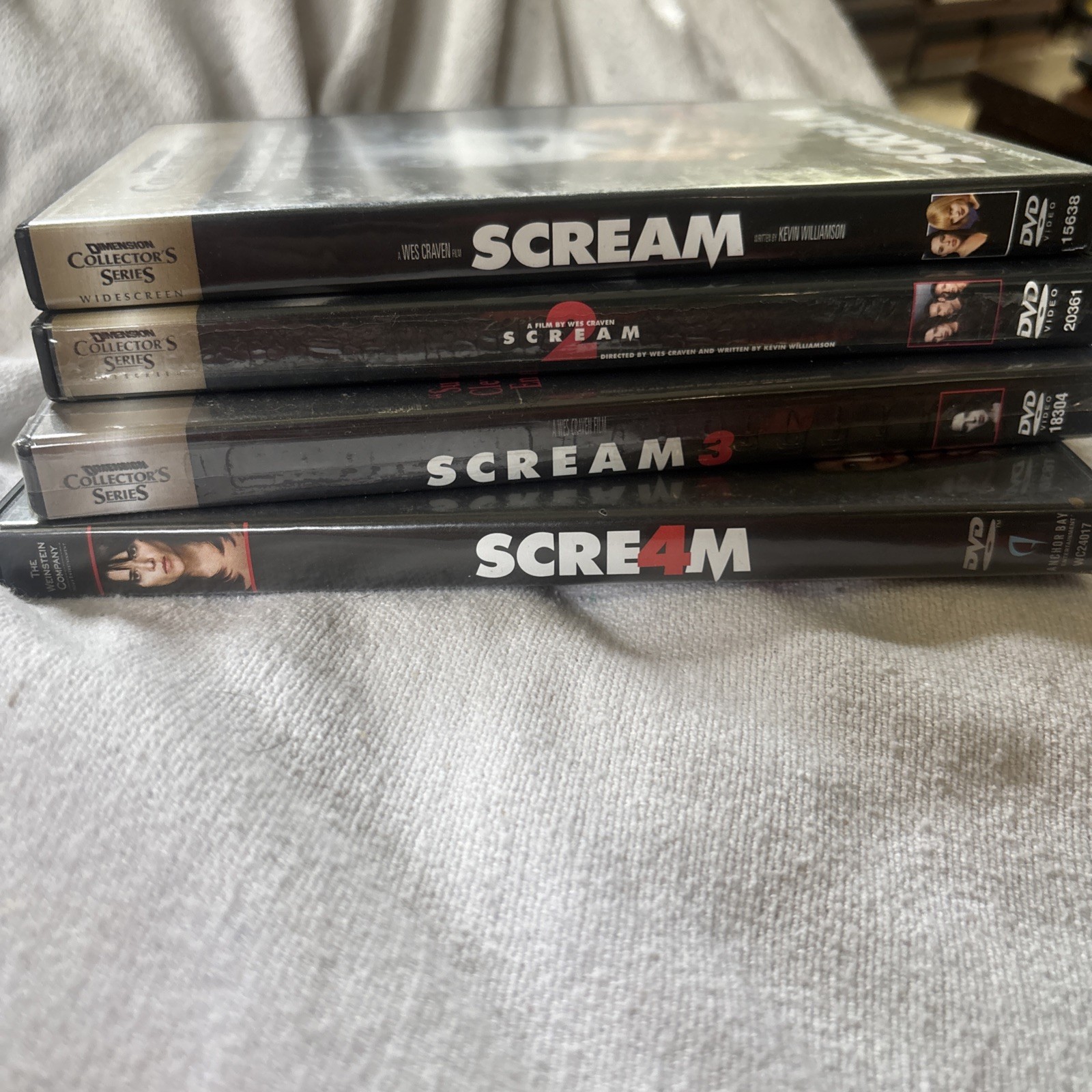 Scream 1, 2, 3, 4-Movie Collection DVD Collector\'s Series NTSC R Horror Scream 1, 2, 3, 4-Movie Collection DVD Collector\'s Series NTSC R Horror