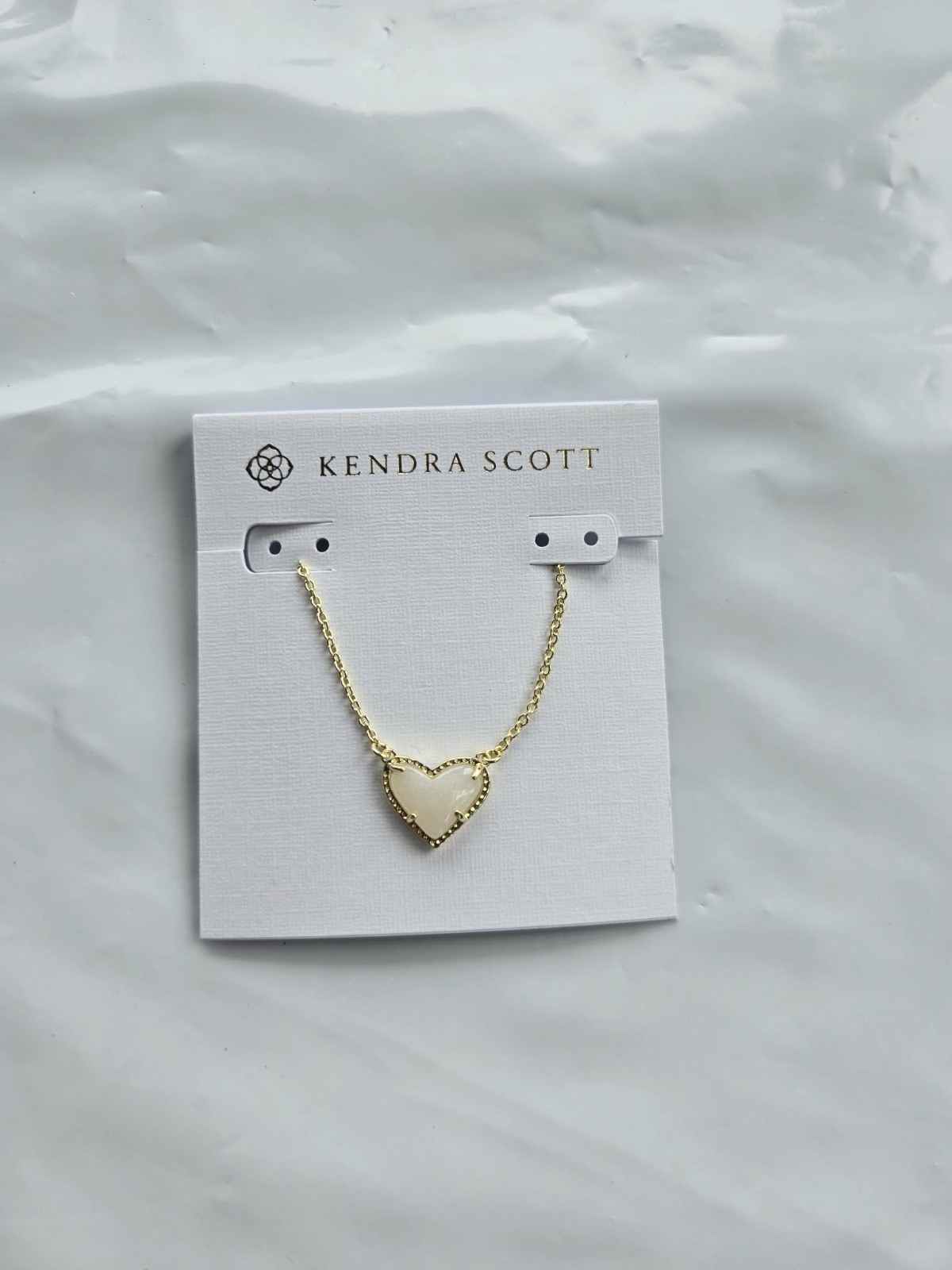 Kendra Scott Ari Heart Gold Pendant Necklace in Ivory Kendra Scott Ari Heart Gold Pendant Necklace in Ivory