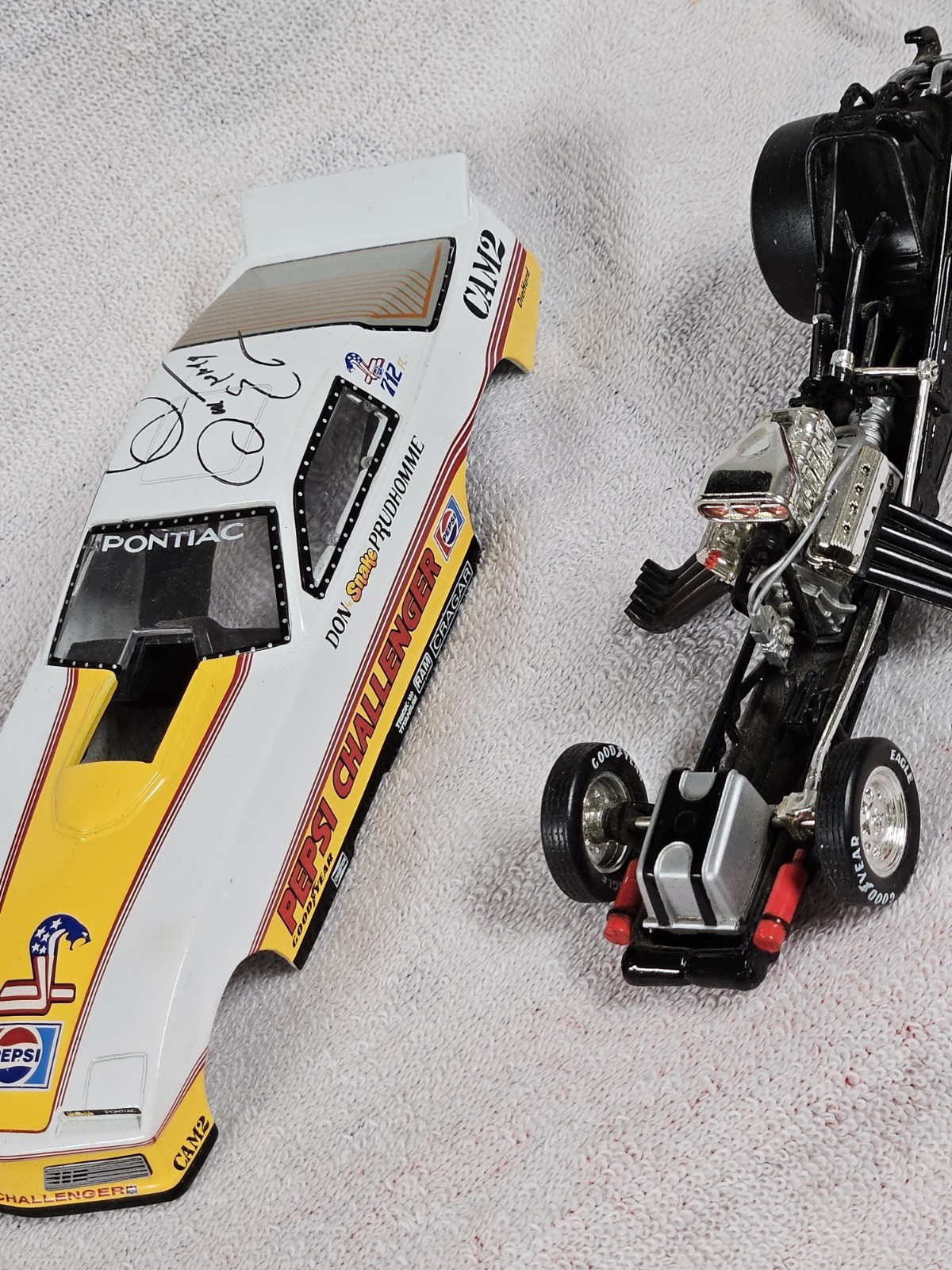Action 1:25 83 Pontiac Don Snake Funny Car Signed Autographed NHRA Drag Racing Action 1:25 83 Pontiac Don Snake Funny Car Signed Autographed NHRA Drag Racing