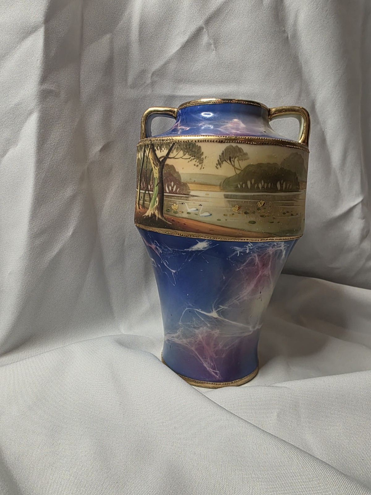 Antique Nippon Morimura M Wreath Hand Painted Scenic Swan Vase 8.25\