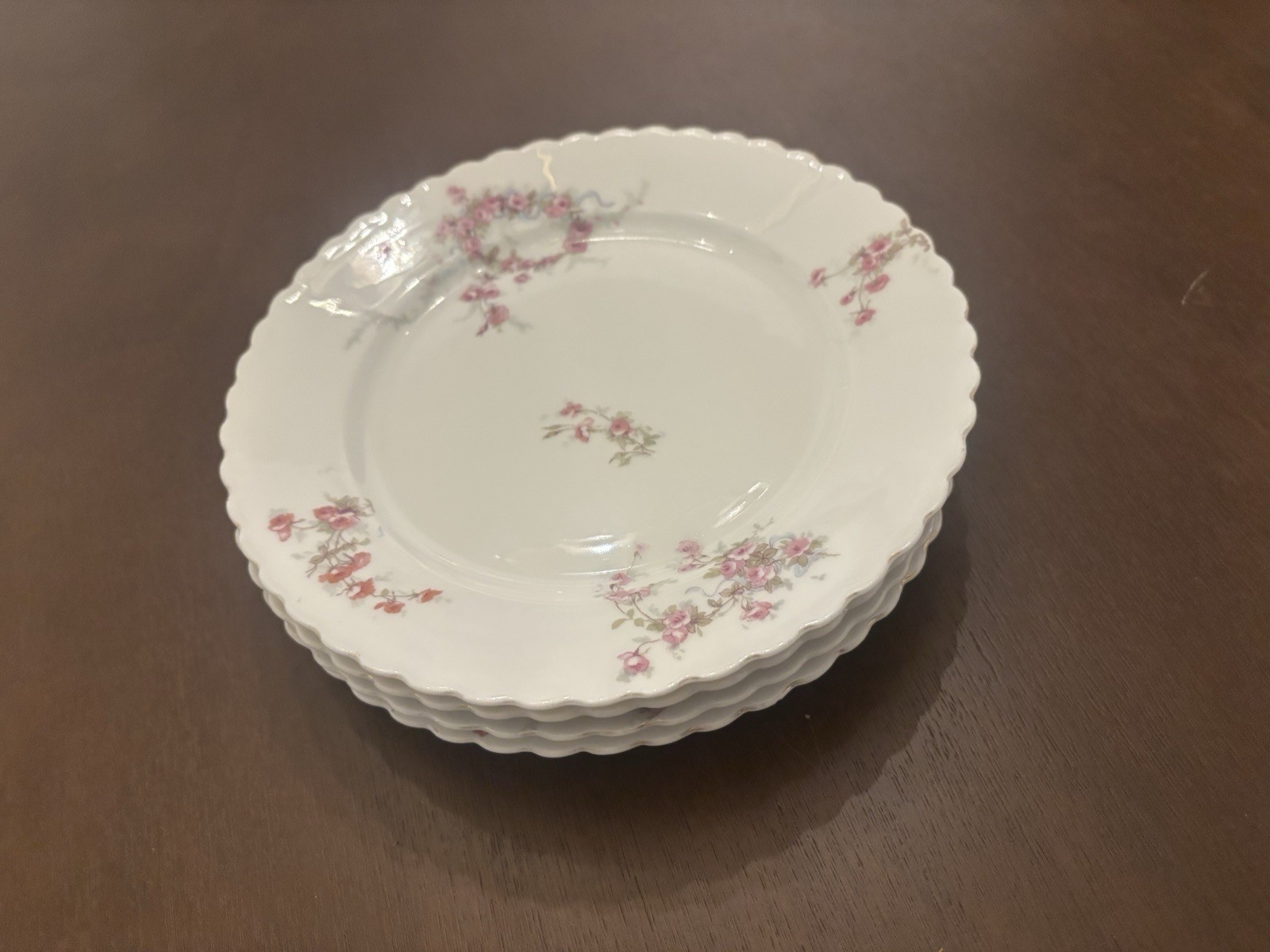 O & E G Royal Austria 4 Plates Scalloped Edge & Base Garlands Pink Roses 8 O & E G Royal Austria 4 Plates Scalloped Edge & Base Garlands Pink Roses 8
