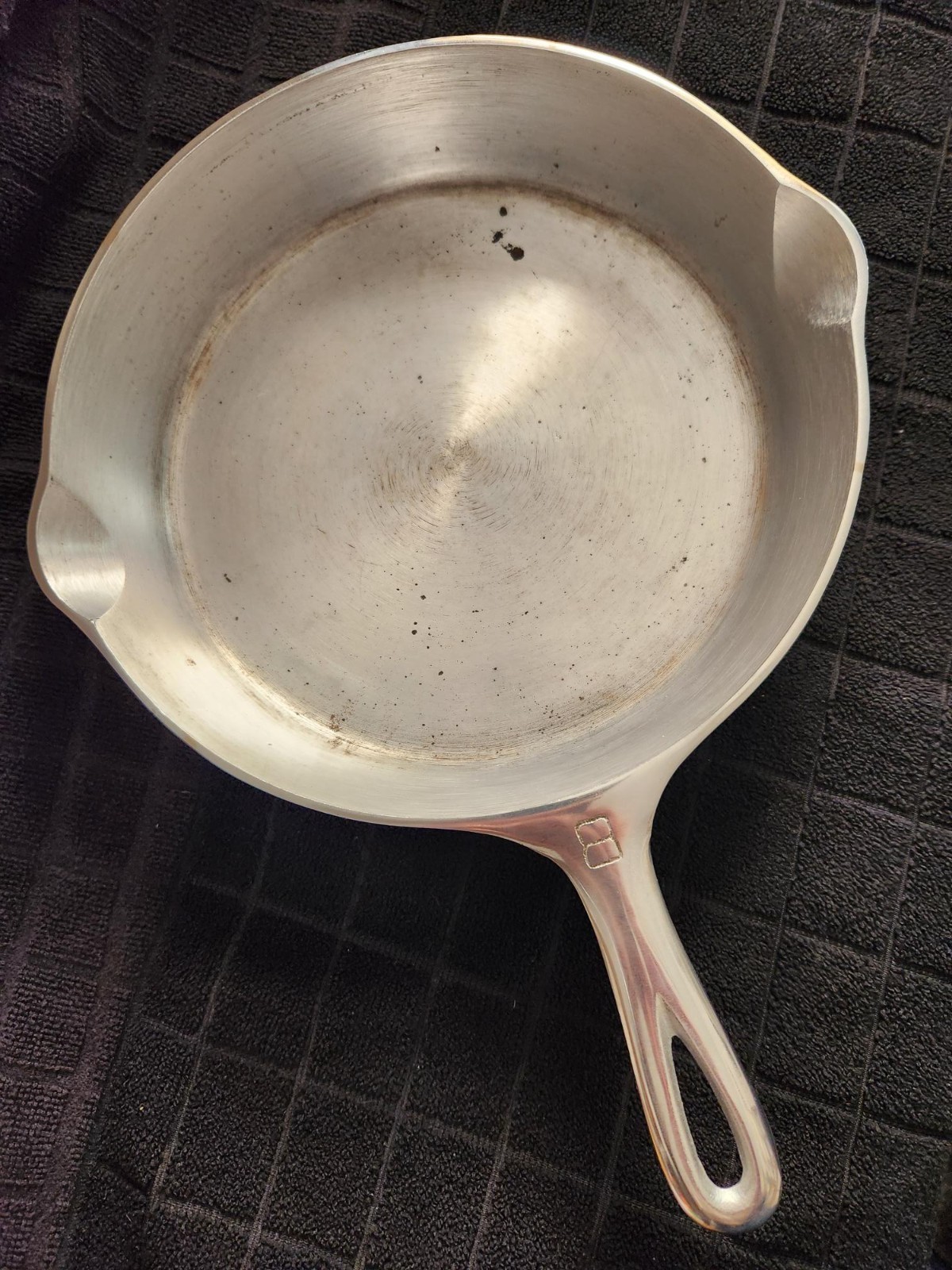GRISWOLD NO. 8 - VERY RARE DU & SHINY CHROME/NICKEL CONDITION CAST IRON SKILLET GRISWOLD NO. 8 - VERY RARE DU & SHINY CHROME/NICKEL CONDITION CAST IRON SKILLET