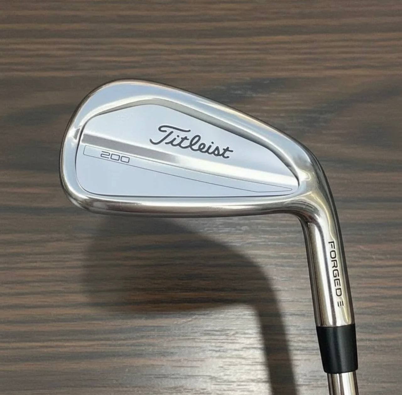 Titleist T200 Forged Iron Set 4-PW +48° RH Dynamic Gold 105 Stiff Steel Shaft