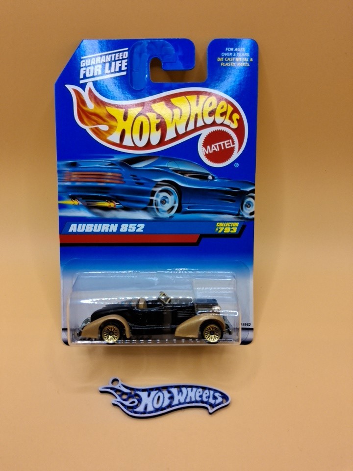 1997 Mattel Hot Wheels Auburn 852 #793 🔥84
