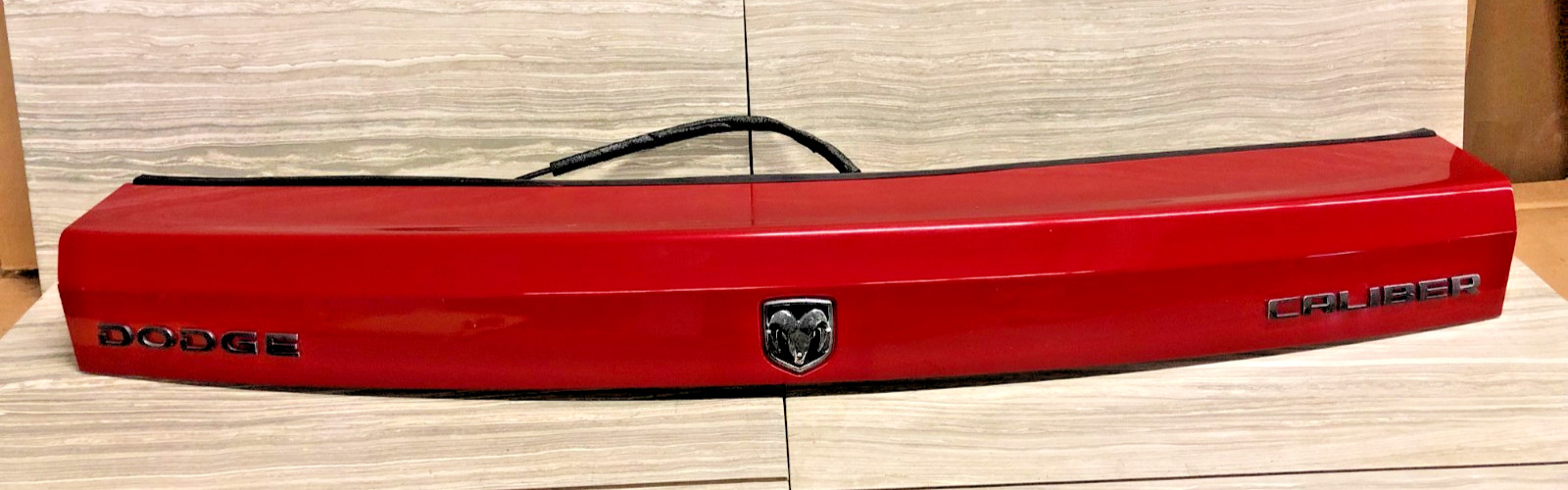 2012 dodge caliber rear lift gate moulding reverse light handle 2007-2012