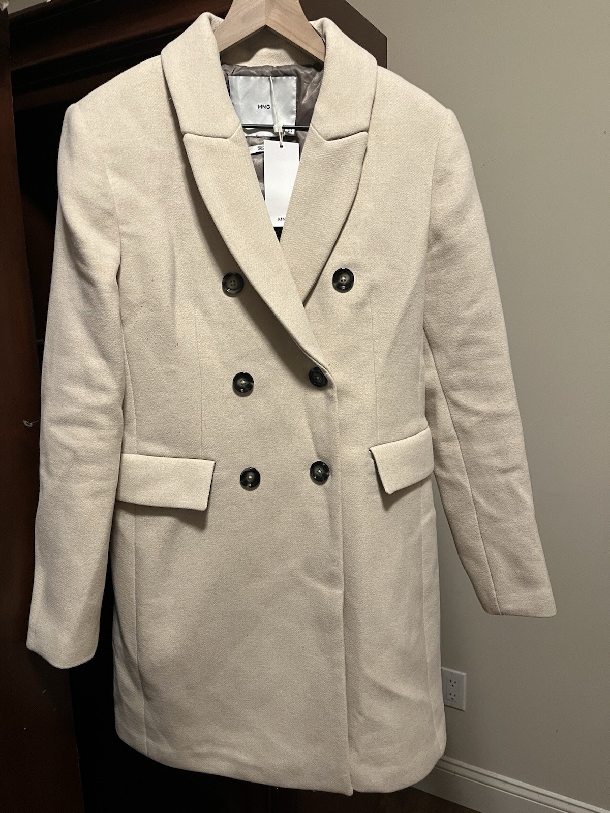 Women’s Mango Coat Wool Blend Size M Tan Beige With tags Women’s Mango Coat Wool Blend Size M Tan Beige With tags