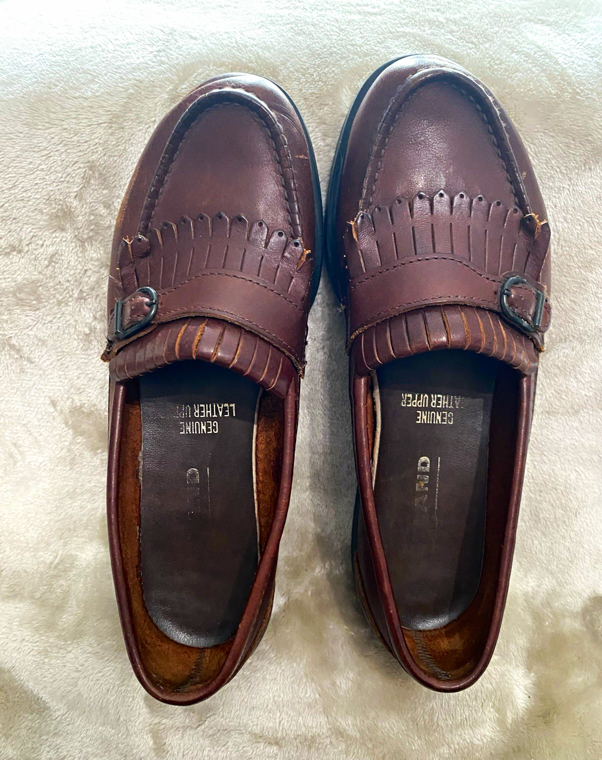 Vintage Eastland Leather Kiltie Loafers Fringe Buckle Slip On Brown Womens 9 M Vintage Eastland Leather Kiltie Loafers Fringe Buckle Slip On Brown Womens 9 M