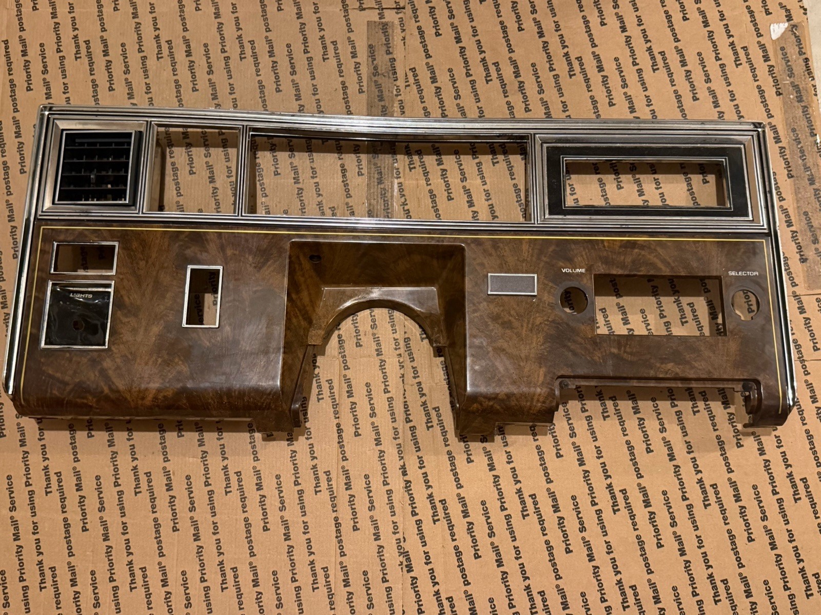 1979-1985 Oldsmobile Toronado OEM Dash Bezel Wood Grain See Info/Pics