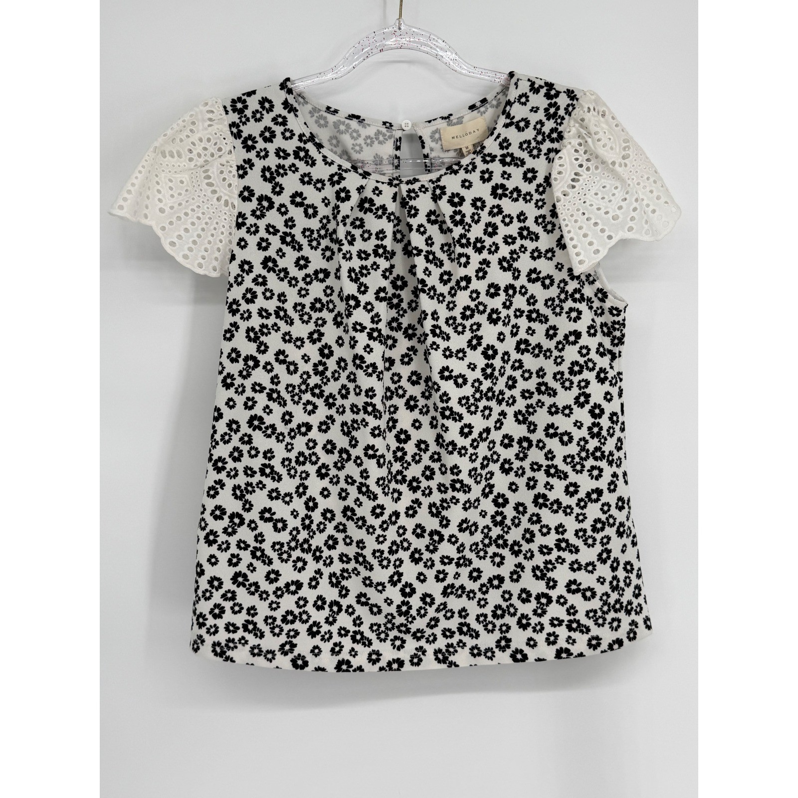 Melloday Womens Black White Floral Eyelet Flutter Sleeve Blouse Sz M
