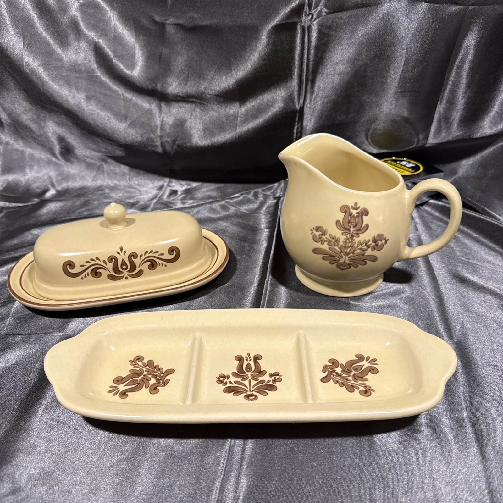 Vintage Pfaltzgraff Village Devided Condiment Dish, Butter Dish, Gravy Pitcher Vintage Pfaltzgraff Village Devided Condiment Dish, Butter Dish, Gravy Pitcher