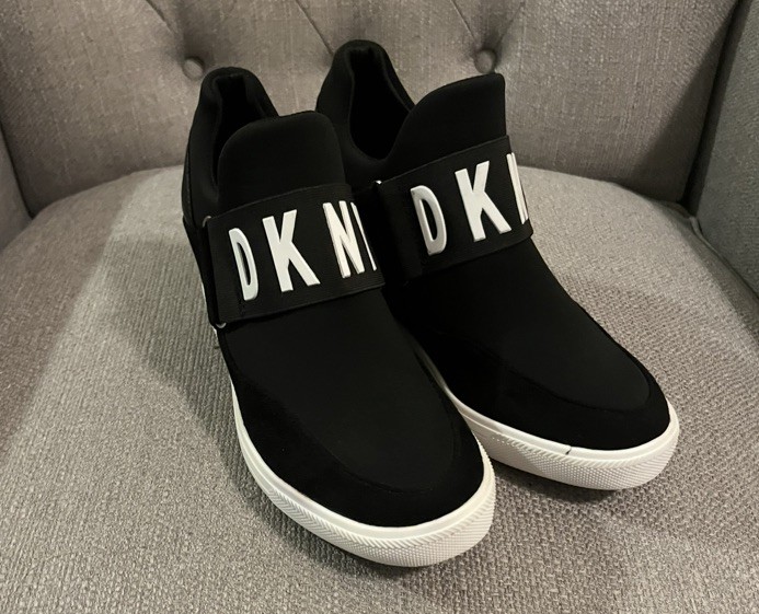 Womens DKNY Cosmos Wedge High Top Sneaker Shoes - Size 6