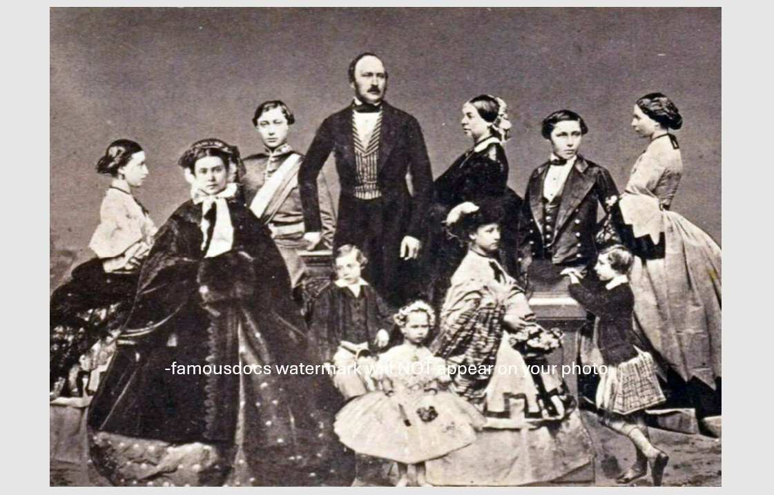Prince Albert Queen Victoria PHOTO Family Children 1861 Prince Albert Queen Victoria PHOTO Family Children 1861