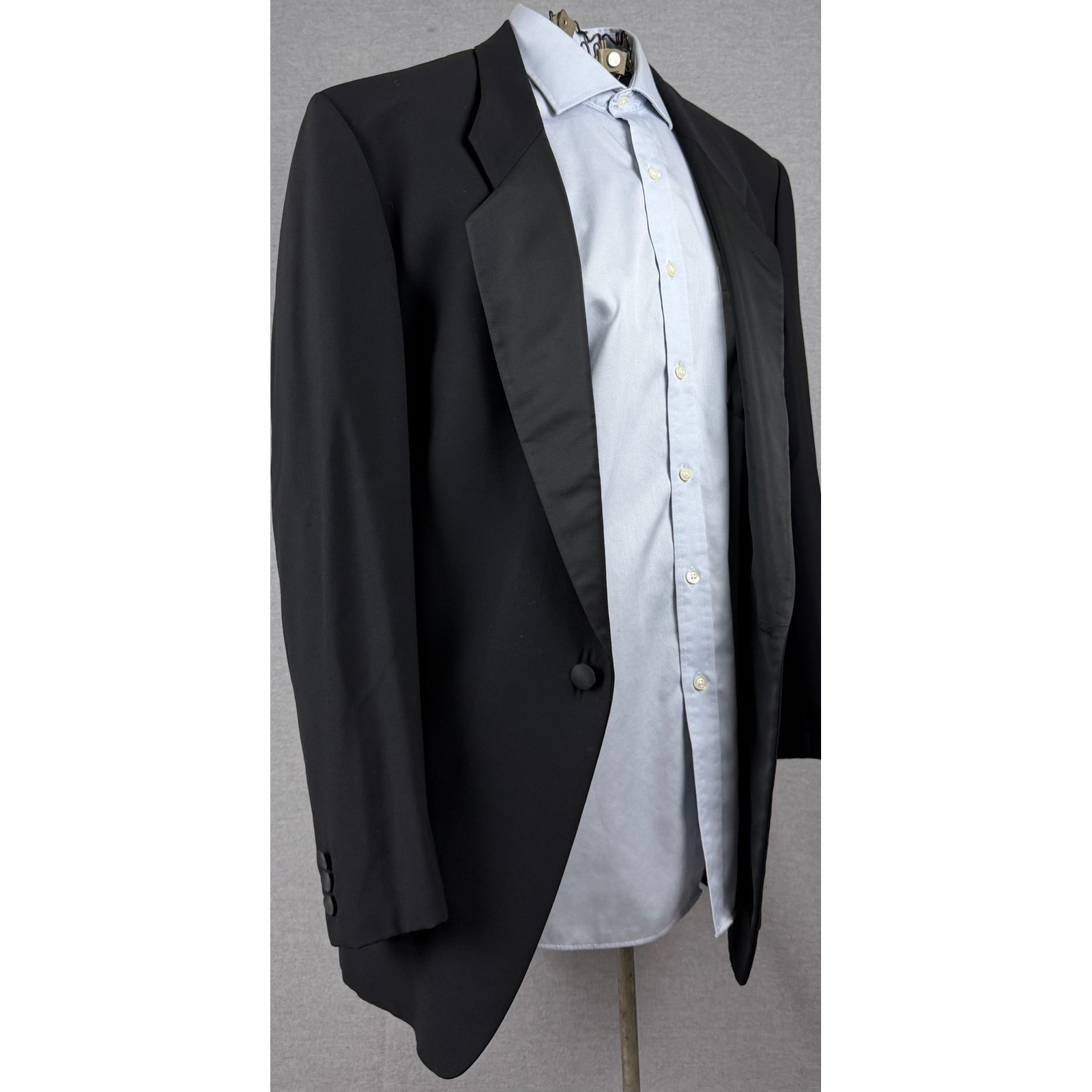 Vintage 80s Mani by Giorgio Armani Tuxedo Jacket 44L Black Wool Peak Lapel Italy Vintage 80s Mani by Giorgio Armani Tuxedo Jacket 44L Black Wool Peak Lapel Italy