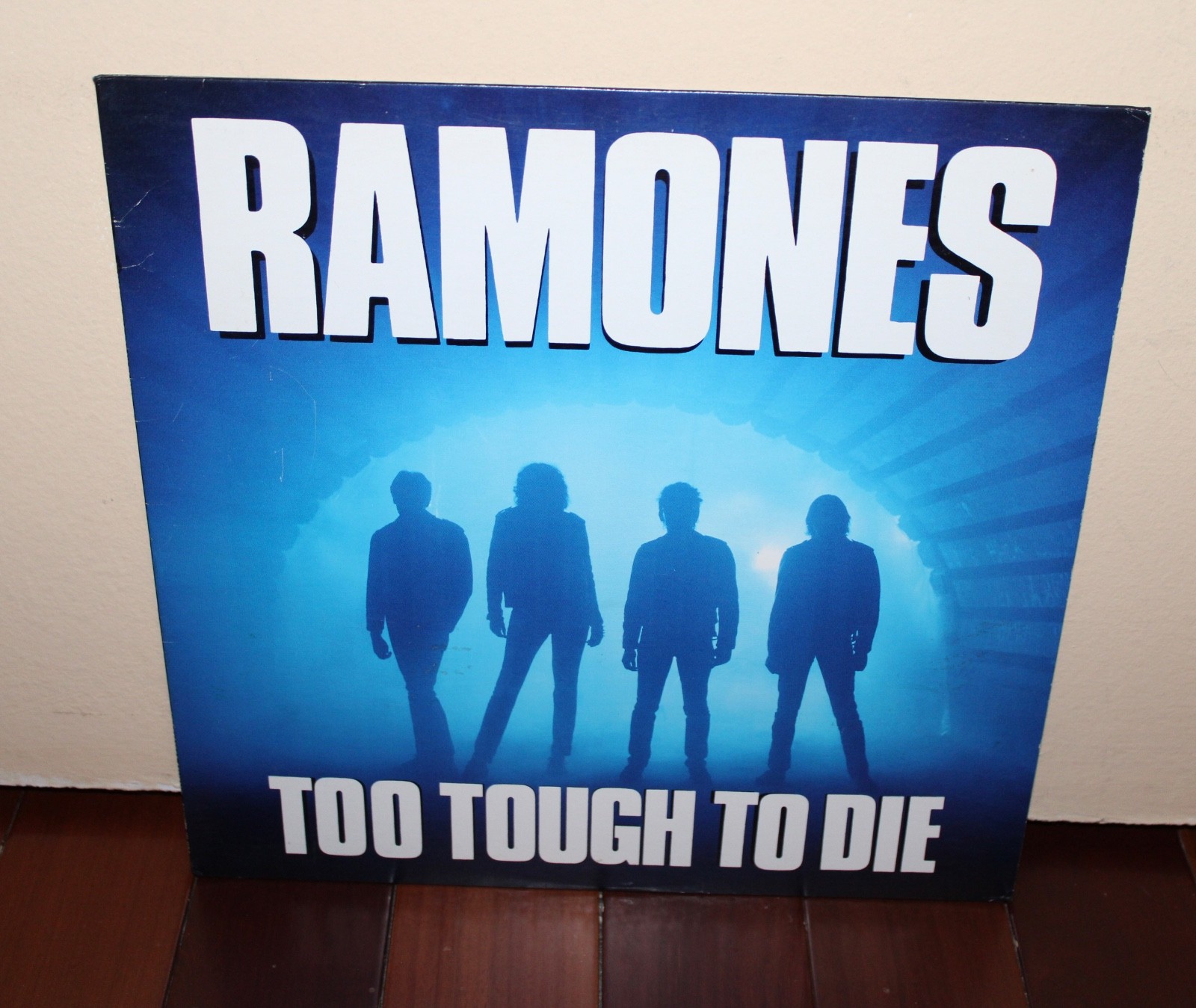 RAMONES Lp TOO TOUGH TO DIE 1st press 1984 25187 Top Condition PLAYS GREAT NM