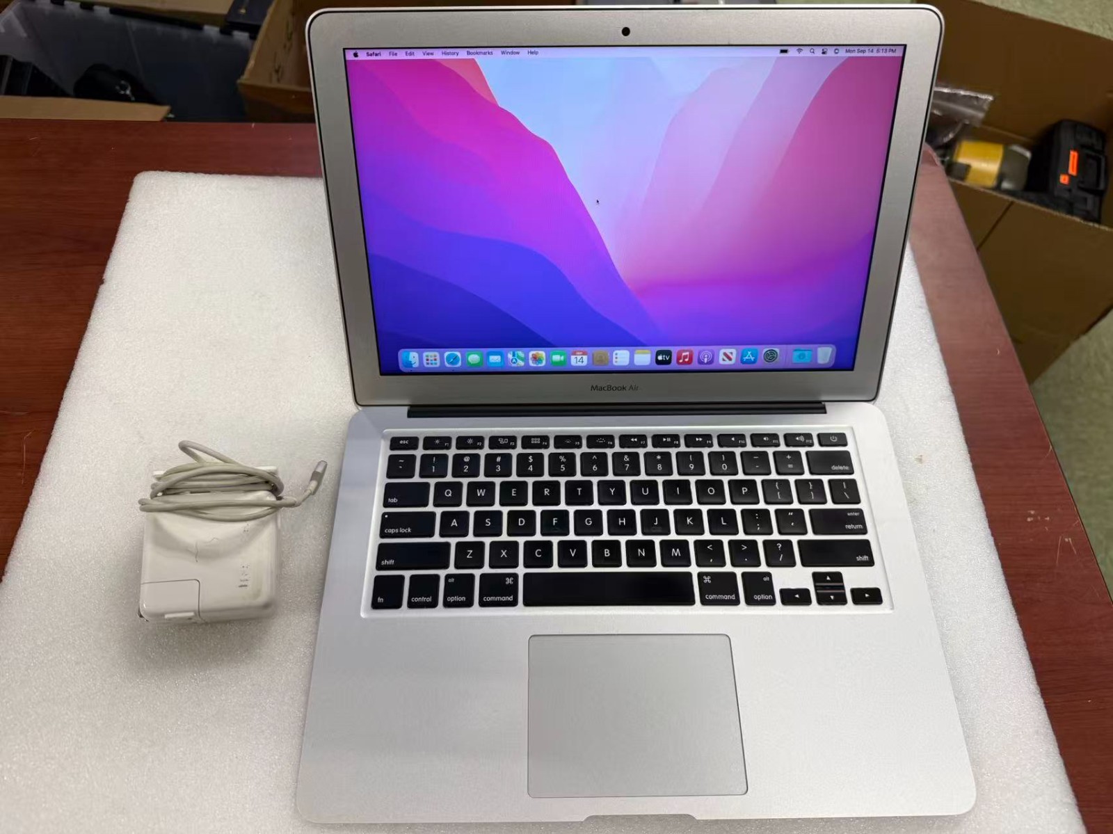Apple Macbook Air 13 Apple Macbook Air 13