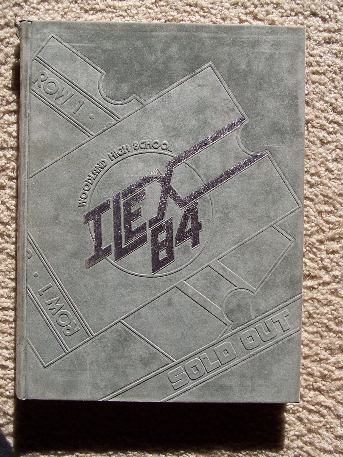1984 WOODLAND HIGH SCHOOL YEARBOOK, WOODLAND CALIFORNIA  -- UNMARKED