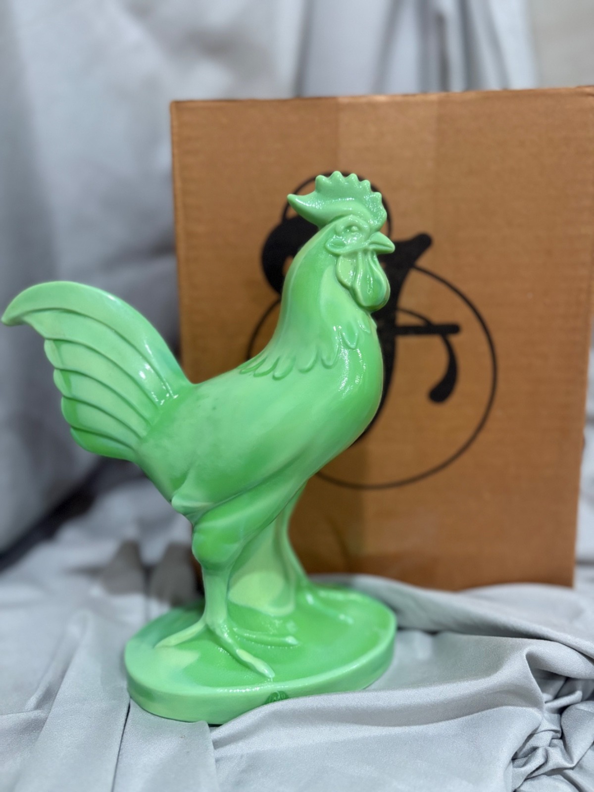 Rare Fenton 5257 XE Chameleon Green Slag Rooster 8.5