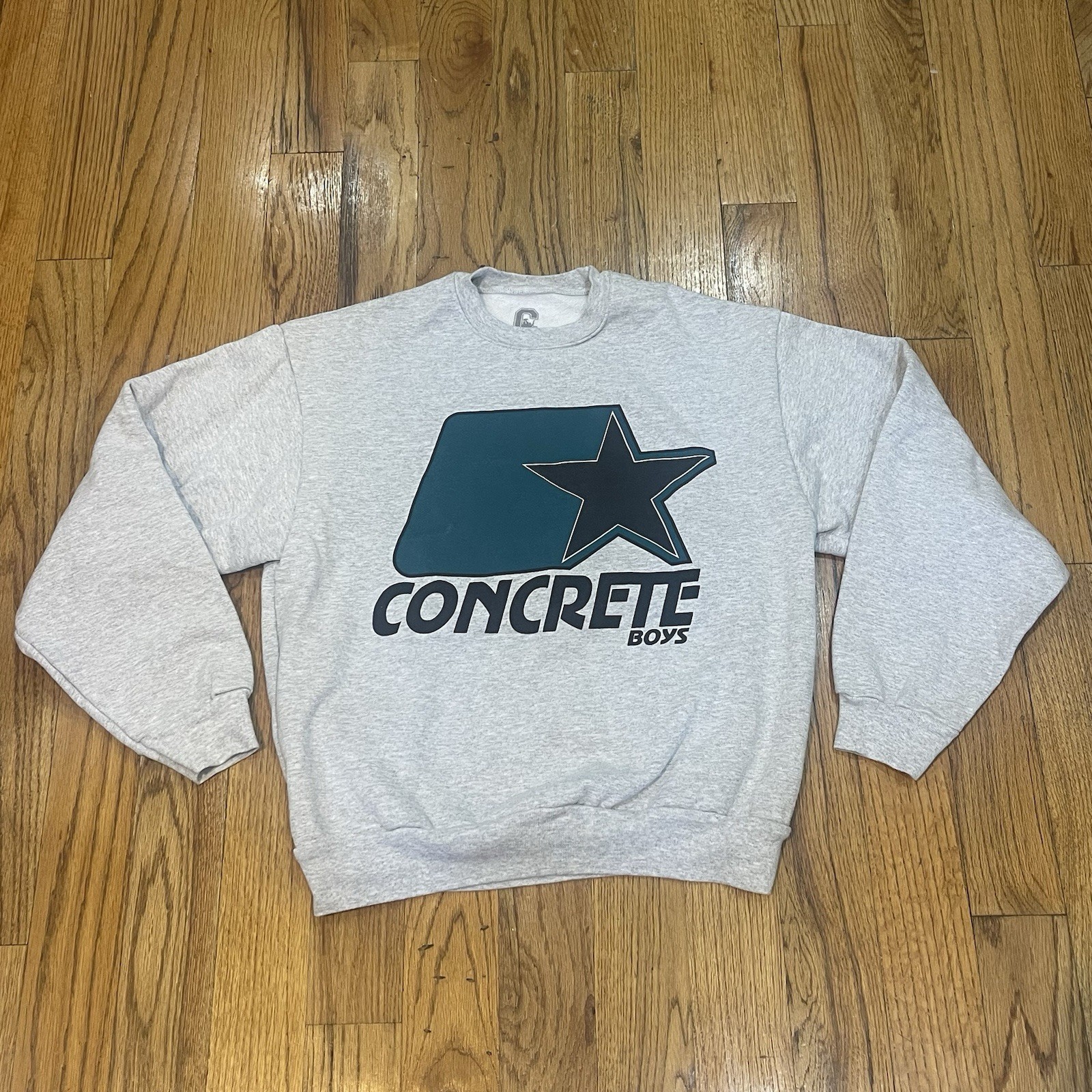 Rare Concrete Boys Gray Sweatshirt Chromakopia Yachty 2025 Concert Men’s Medium Rare Concrete Boys Gray Sweatshirt Chromakopia Yachty 2025 Concert Men’s Medium