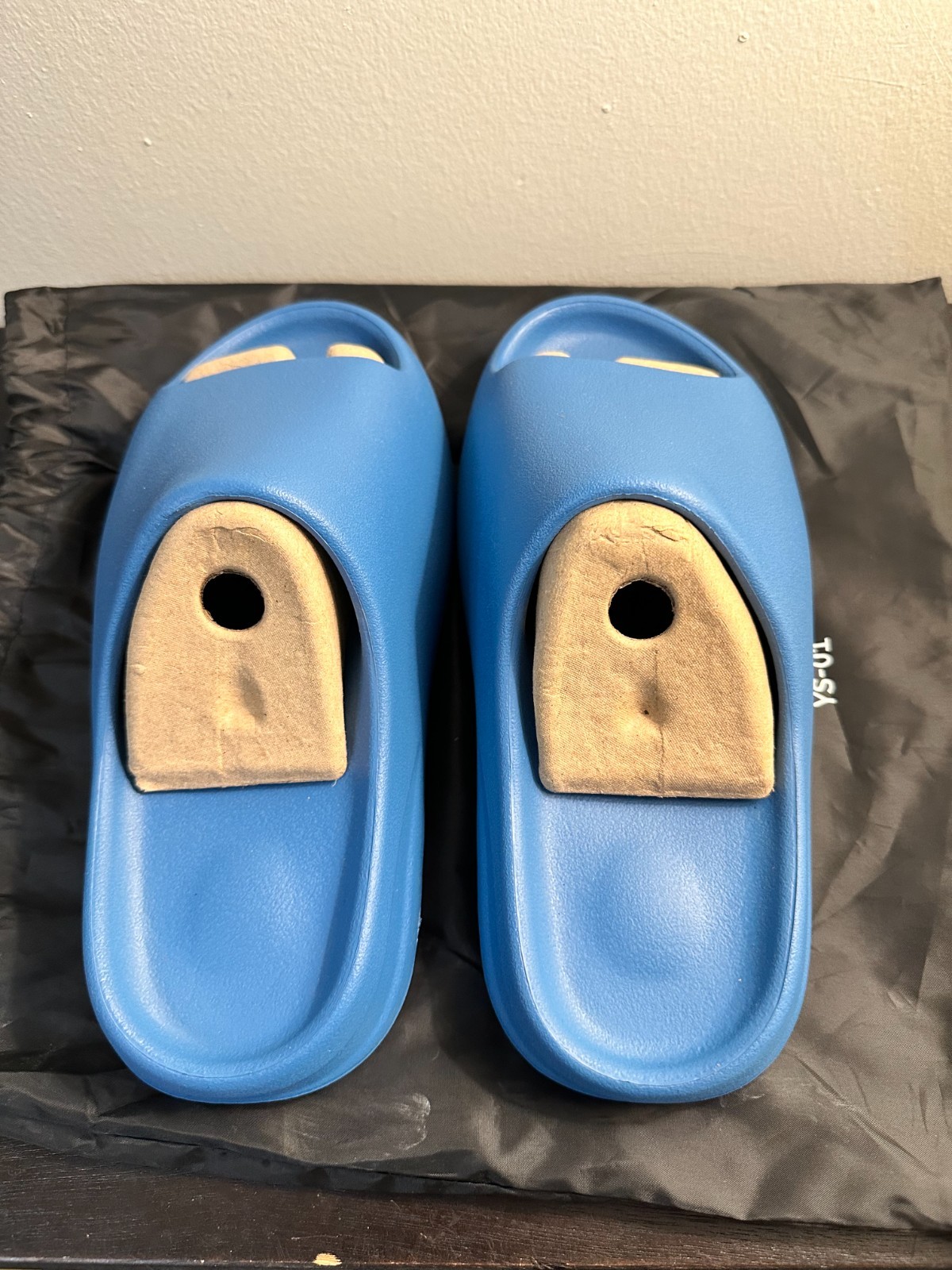 Yeezy YZY YS-01 size 6, 8, 9, 10, 11, BLUE 100% AUTHENTIC WITH DUST BAG Yeezy YZY YS-01 size 6, 8, 9, 10, 11, BLUE 100% AUTHENTIC WITH DUST BAG