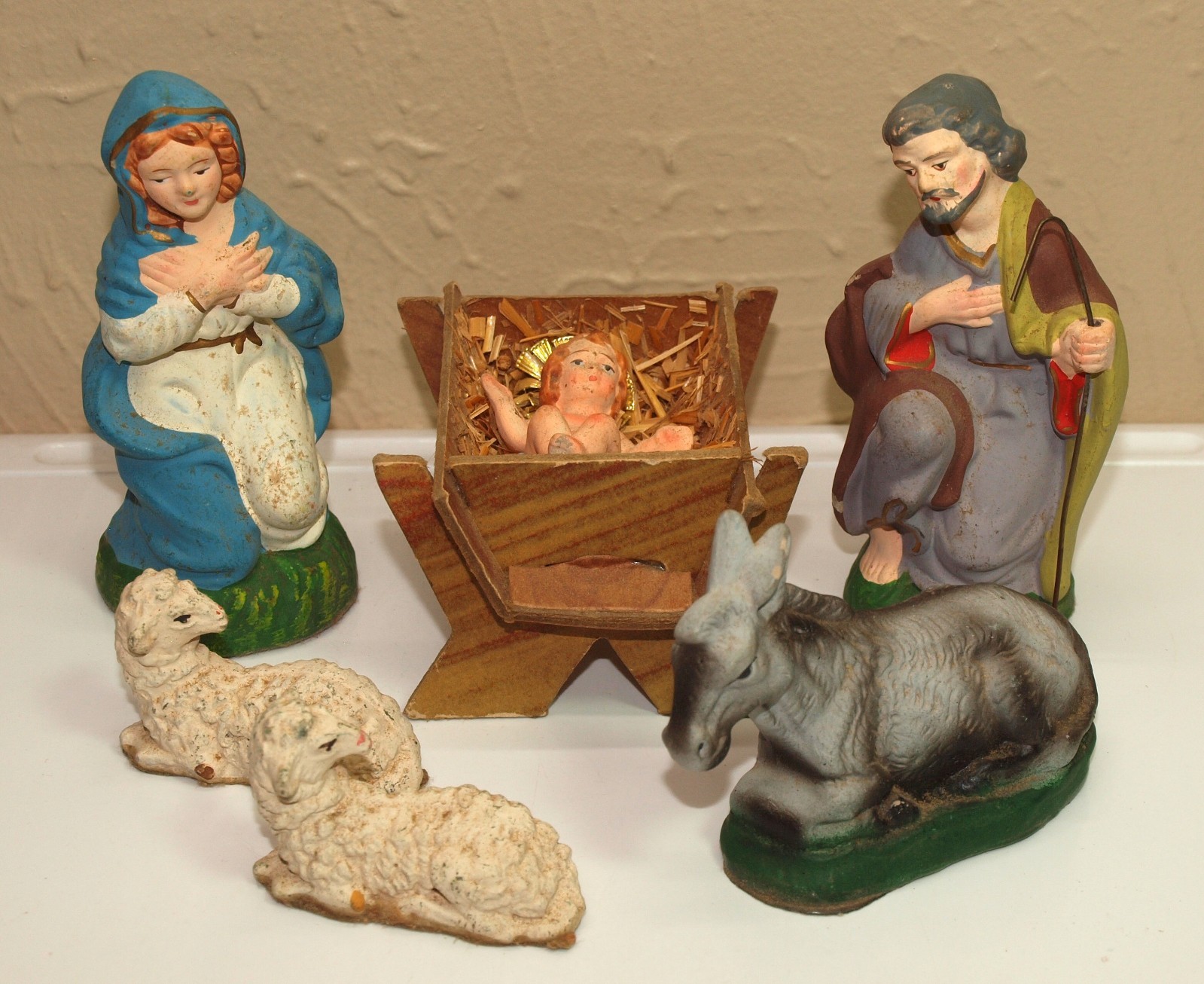 Vintage Christmas Set of MARY JOSEPH BABY JESUS & ANIMALS Nativity Figurines TLC